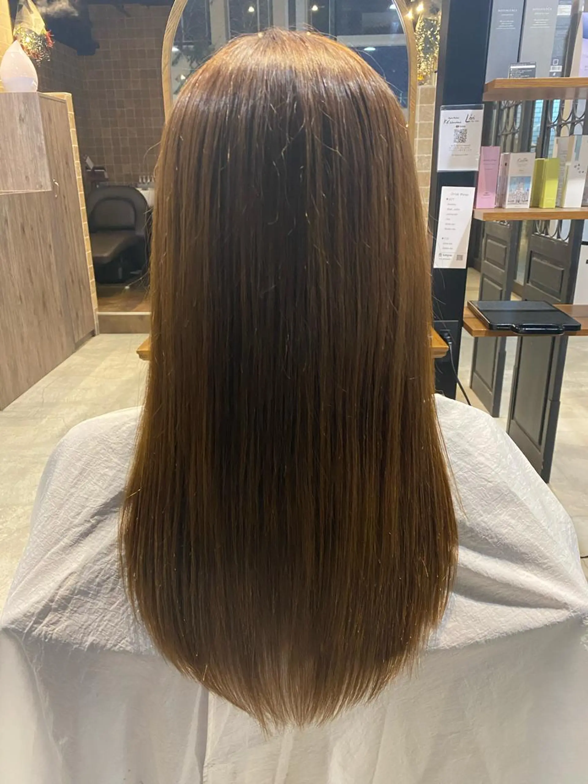 セミロング パーマ 縮毛矯正 kawamoto akaneのヘアスタイル