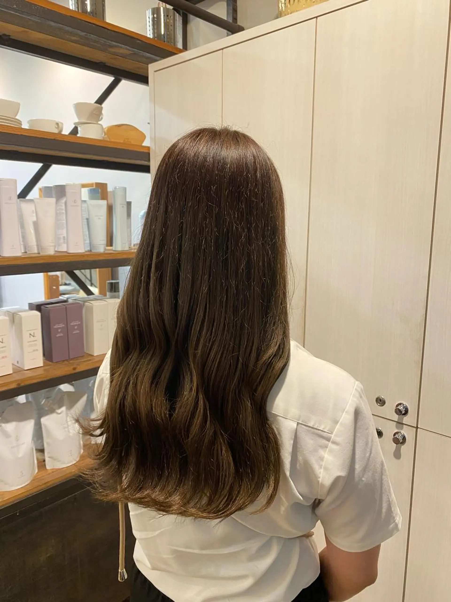 ロング ヘアカラー つじ みさきのヘアスタイル