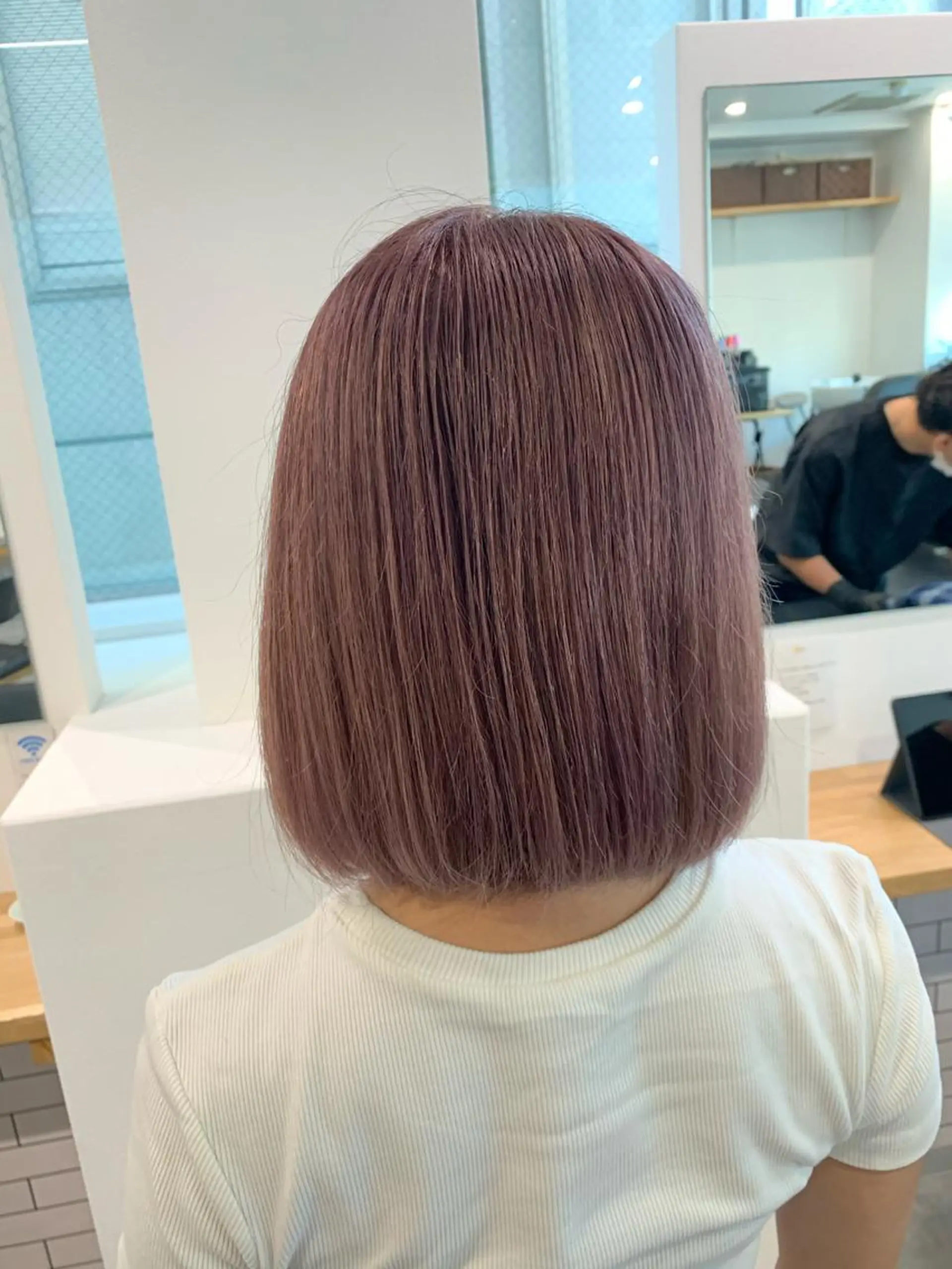 ショート ヘアカラー 大人レイヤー ヨシミカズヤのヘアスタイル