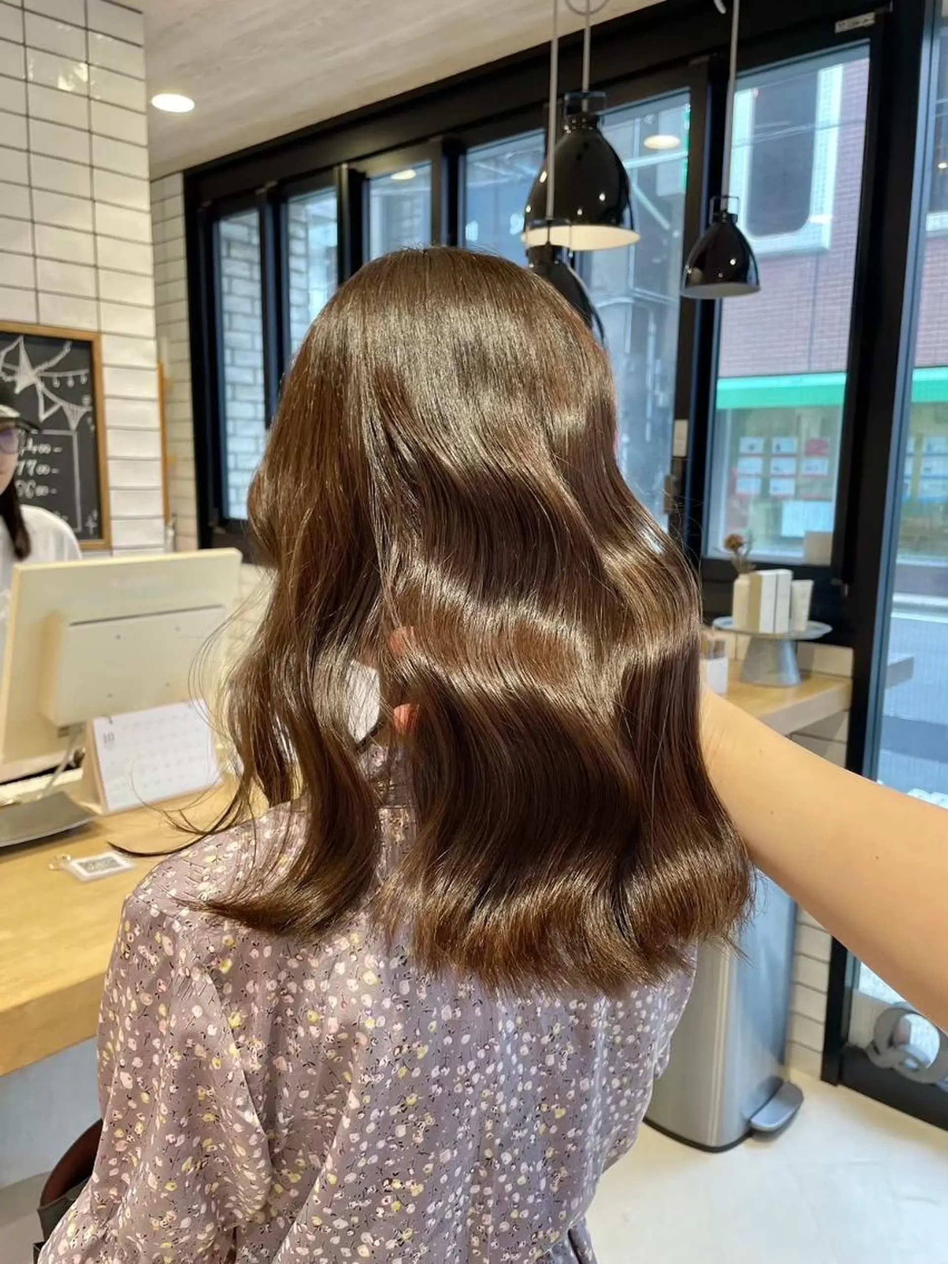 カラー ベージュカラー 透明感カラー ミルクティーベージュ カット ヘアカラー hiyoka🐈‍⬛ ◎暖色カラー🥀のヘアスタイル