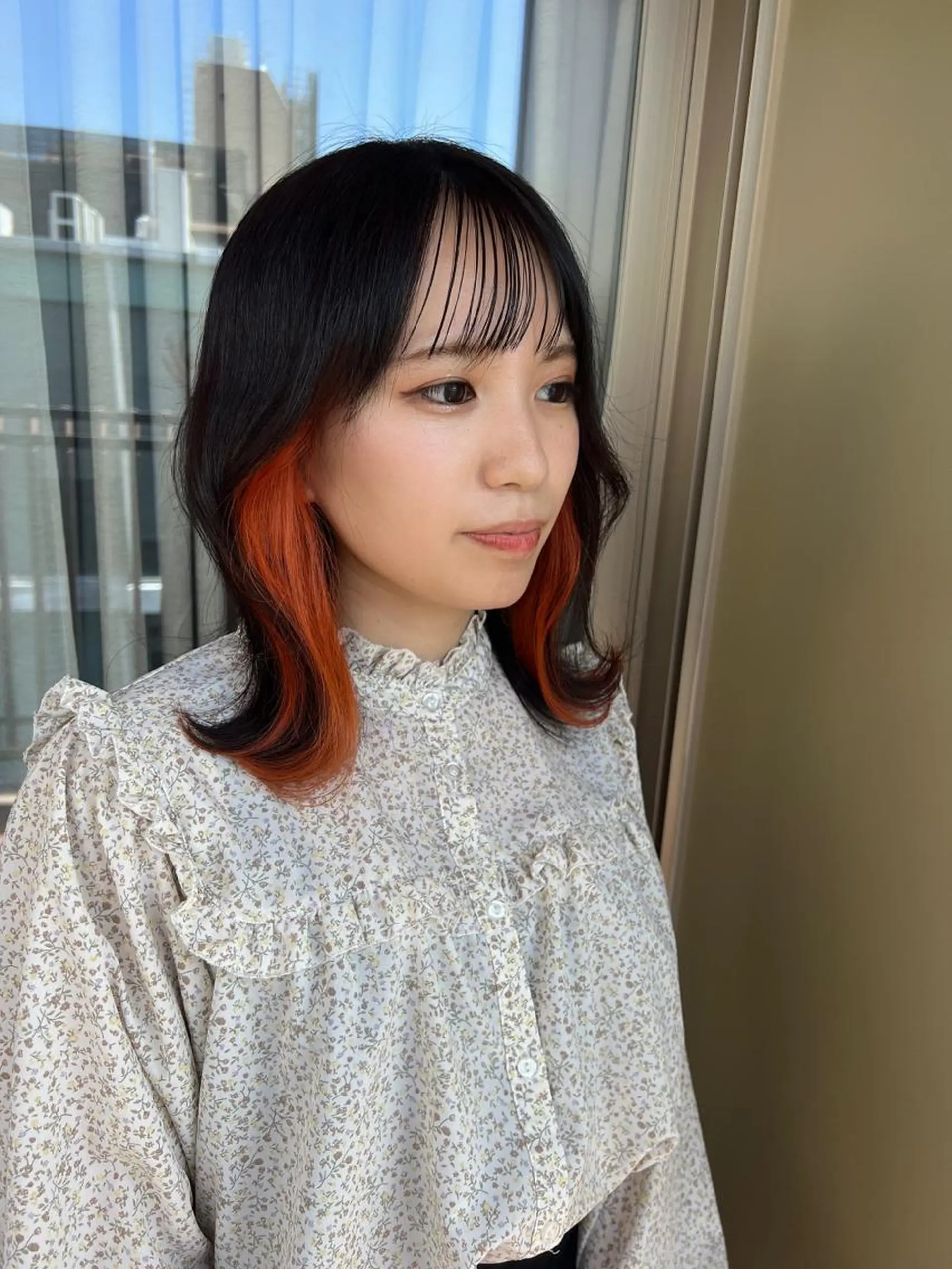 ミディアム カラー ヘアカラー 韓国🇰🇷レイヤー おくれ毛/顔まわりのヘアスタイル