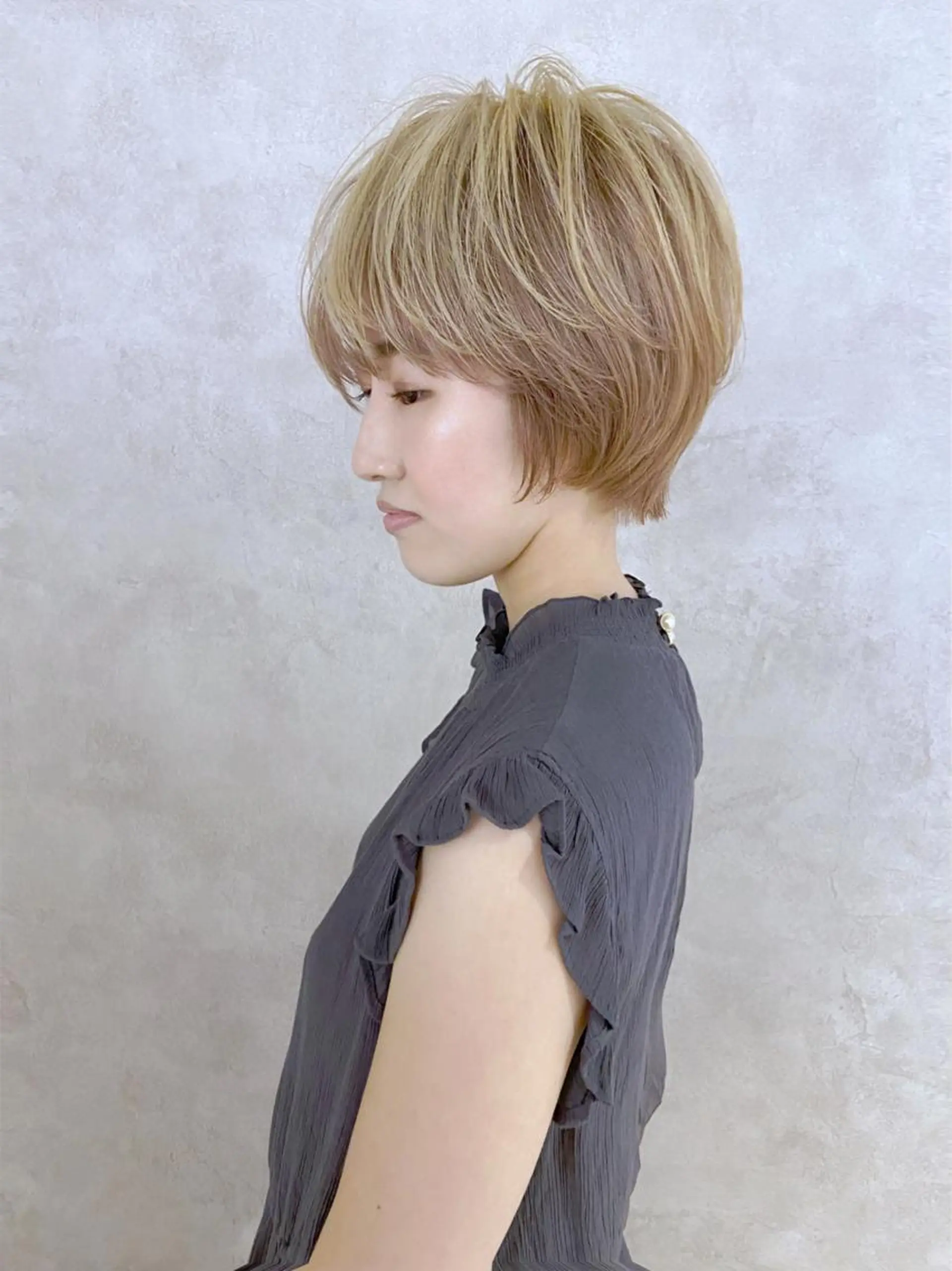 ショート カラー 丸みショート ベージュカラー ハイトーンカラー ショートヘア gotoday shiare salon渋谷モディ店所属・ショートヘア/ボブ 大人ヘア/松本篤志のヘアスタイル