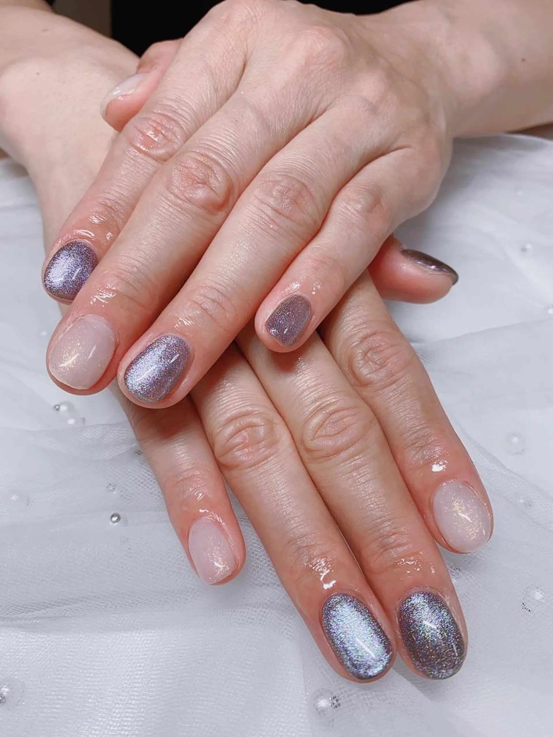 ネイル ラメ(グリッター) ホワイト Jasmine nailsalon所属・ジャスミン ネイルサロンのネイルデザイン