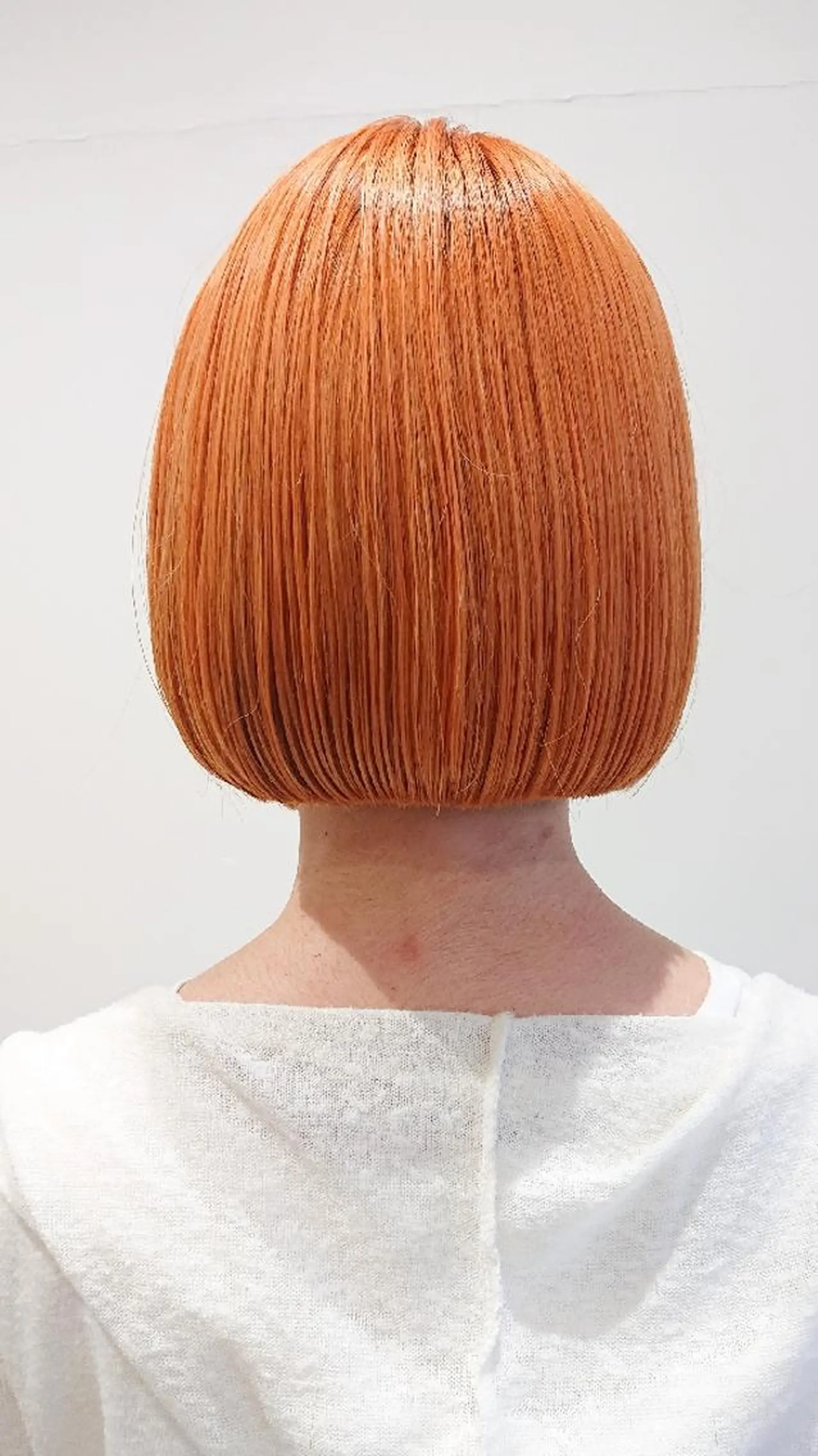 ショート カラー ブリーチ オレンジ ボブ カット ヘアカラー トリートメント 浅野 翔馬のヘアスタイル