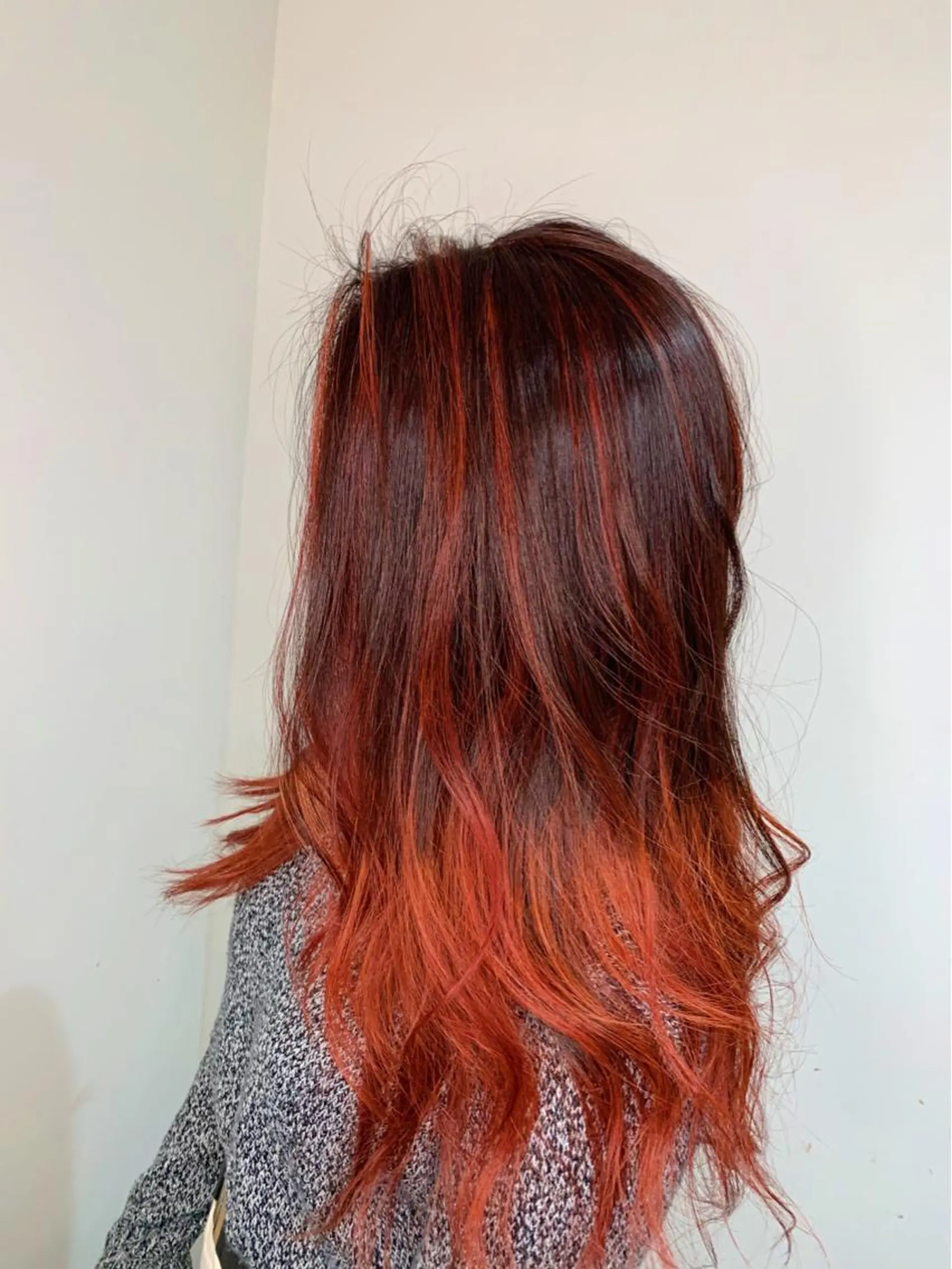 ロング カラー バレイヤージュ レイヤーカット ヘアカラー トリートメント バレイヤージュ KAZUMAのヘアスタイル