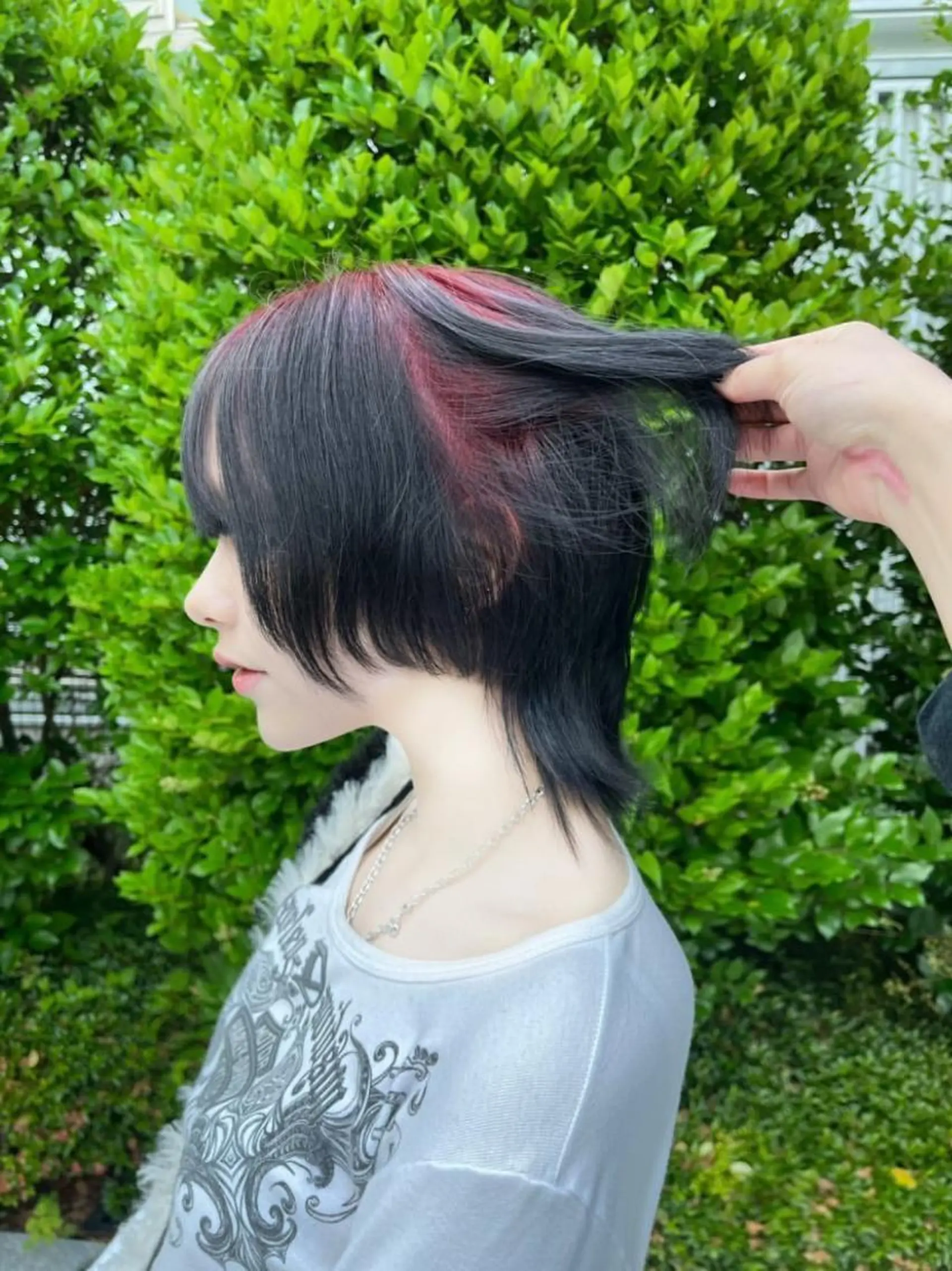 ミディアム カラー ヘアアレンジ カット ヘアカラー トリートメント ヘアセット 🩶【推しハイトーン 】yuzu🩶のヘアスタイル