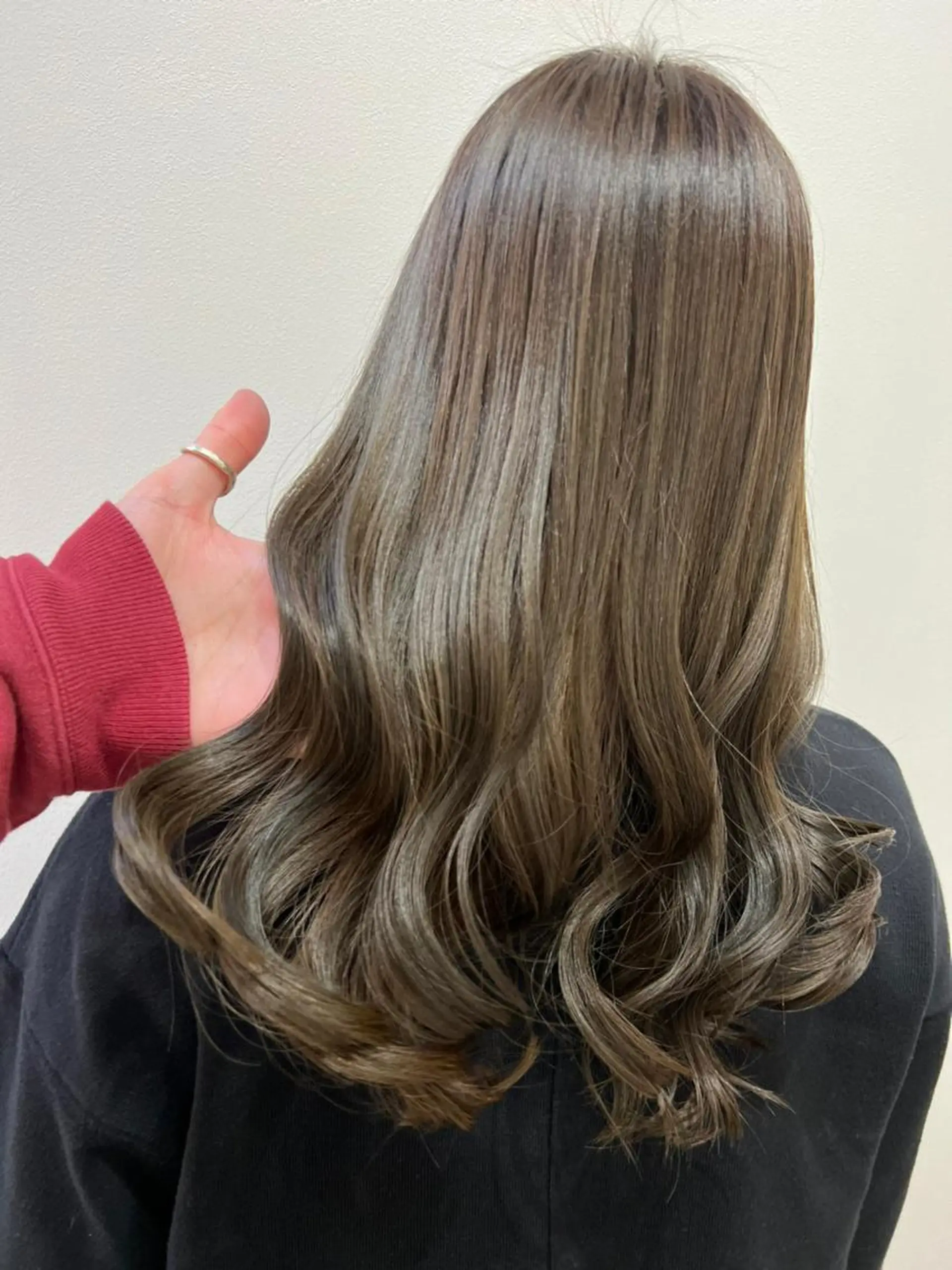 ロング カラー ブリーチ ケアブリーチ ダブルカラー イヤリングカラー ハイライトカラー カット ヘアカラー トリートメント N°sopo 札幌大通のヘアスタイル