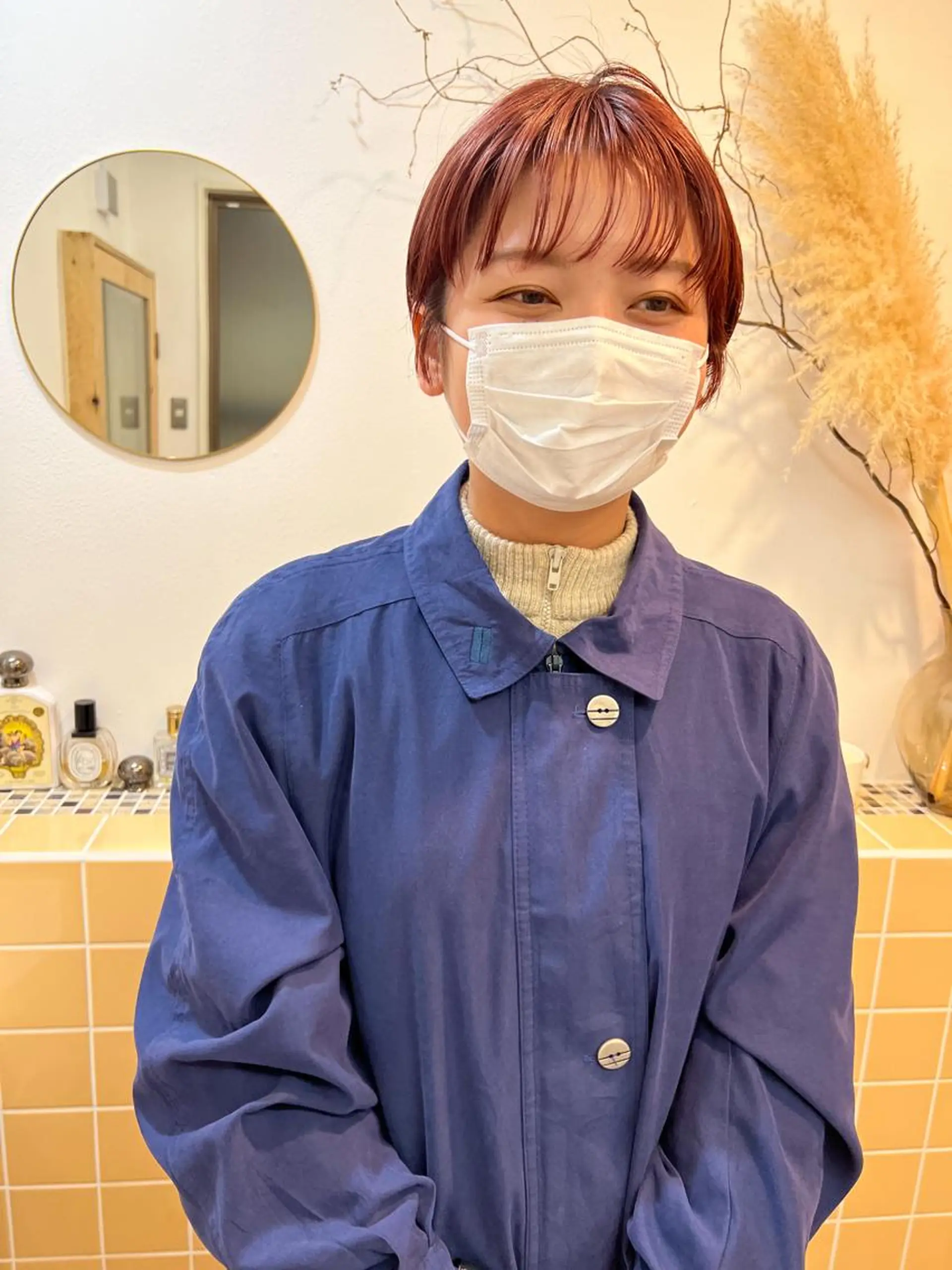 ショート カラー 顔周りレイヤー/韓国 ブリーチminamiのヘアスタイル