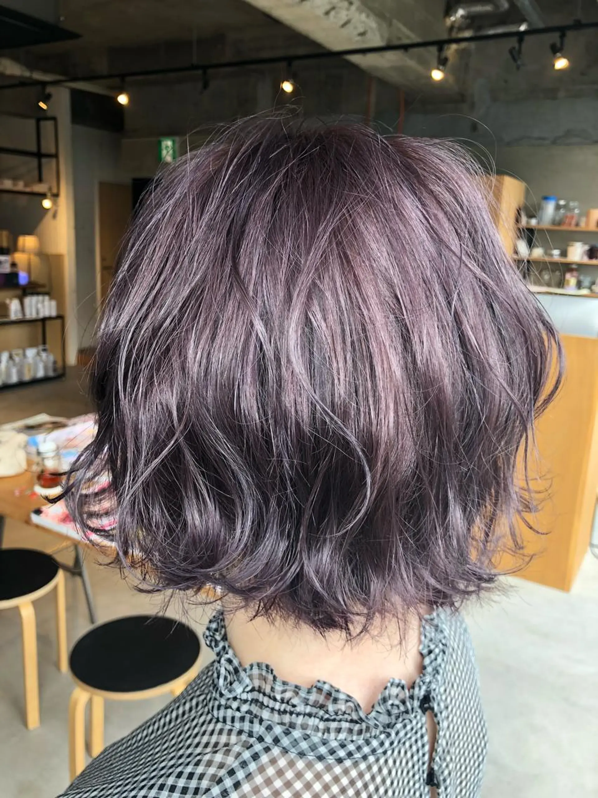 ミディアム カラー ヘアカラー 岡本 一平のヘアスタイル