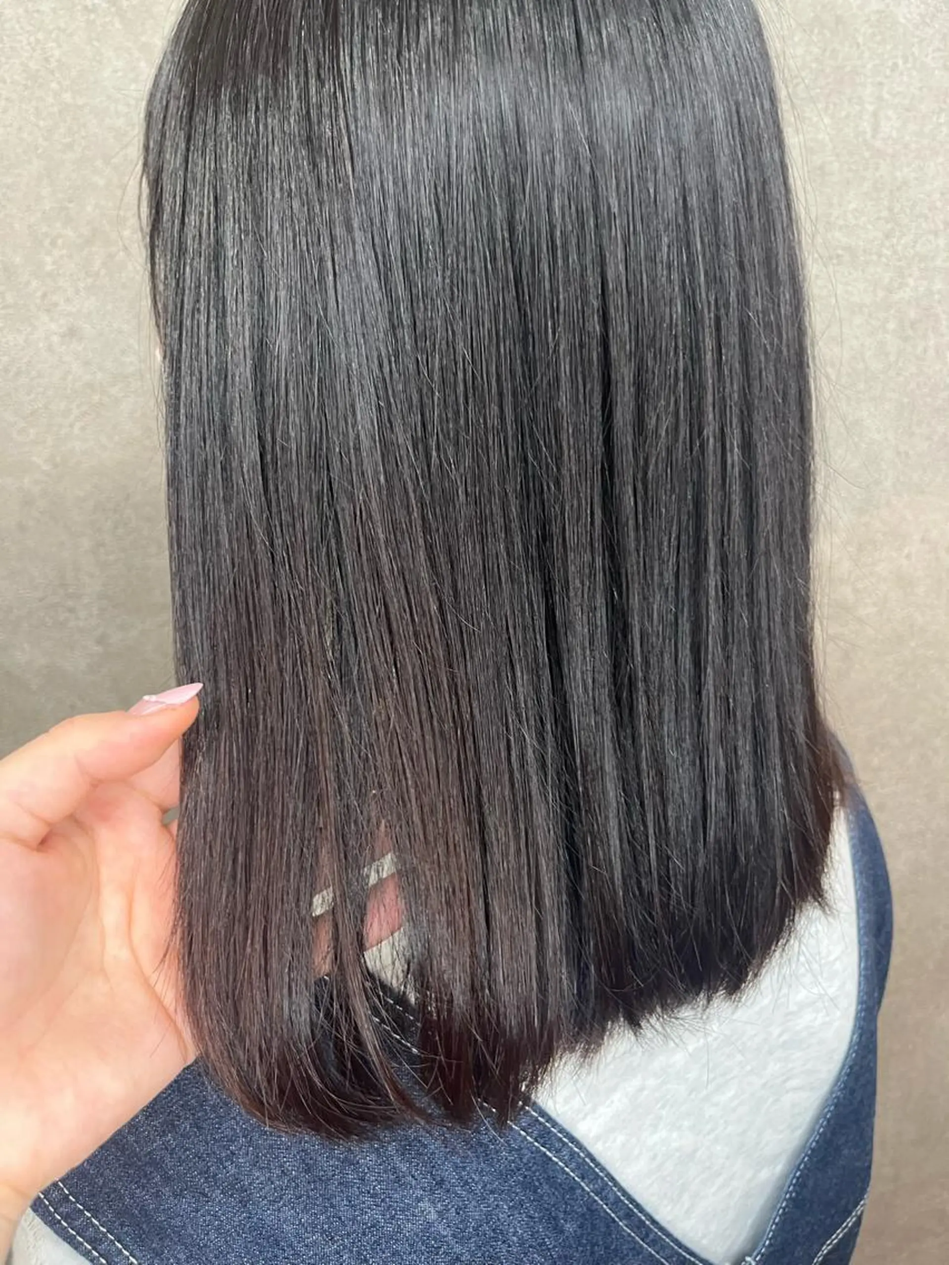 ミディアム 顔周りカット 縮毛矯正 HAIR SALON M 大宮店所属・山口 詩織のヘアスタイル