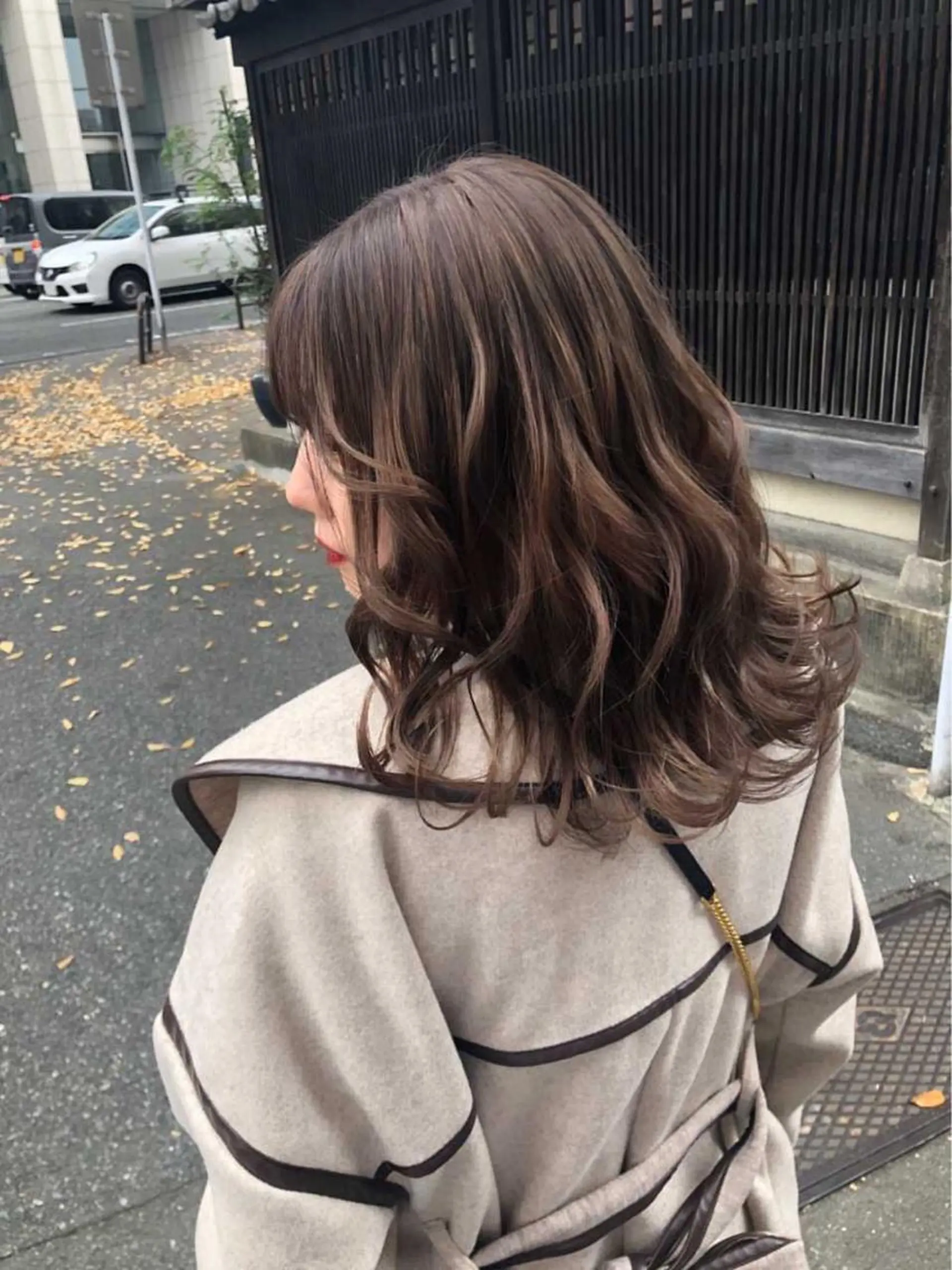 セミロング カラー ベージュカラー ブリーチ ココアベージュ カット ヘアカラー トリートメント 山崎 雄太のヘアスタイル