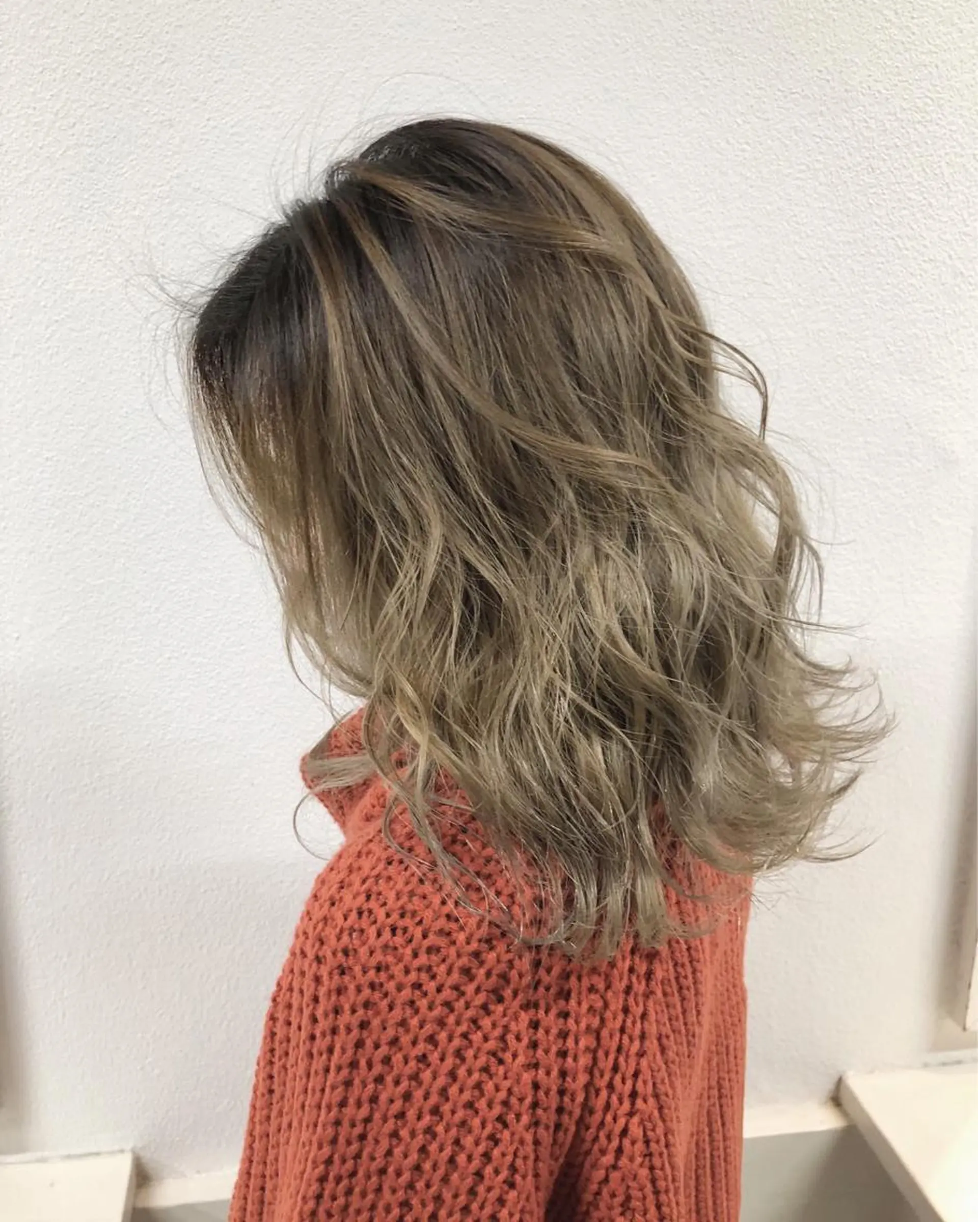ミディアム カラー ヘアアレンジ ベージュカラー ブロンド ヘアカラー トリートメント GiseL天神カラー 髪質改善/ブリーチのヘアスタイル