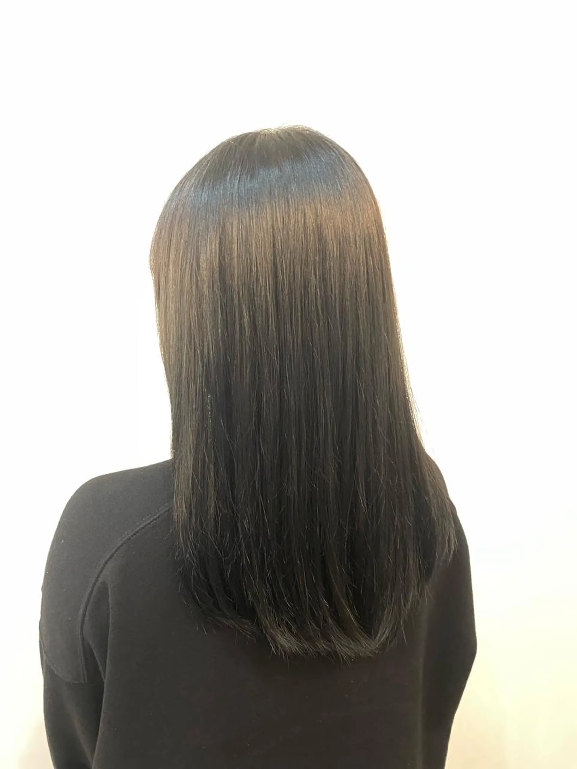 ロング カラー 黒髪 ブルーカラー ブルーブラック garage.所属・吉田 慎冴/メンズパーマのヘアスタイル