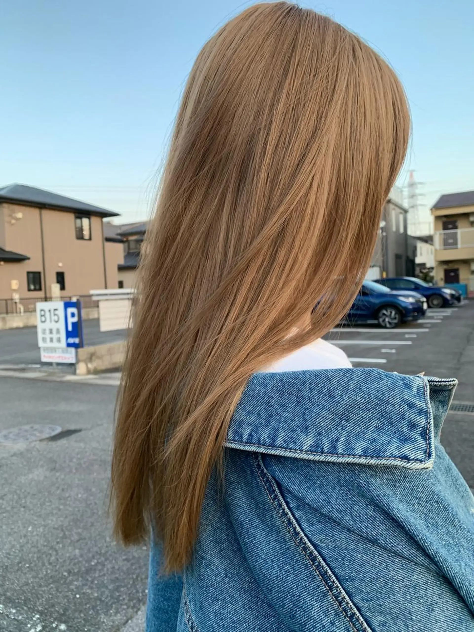 ロング カラー momo 岡崎のヘアスタイル