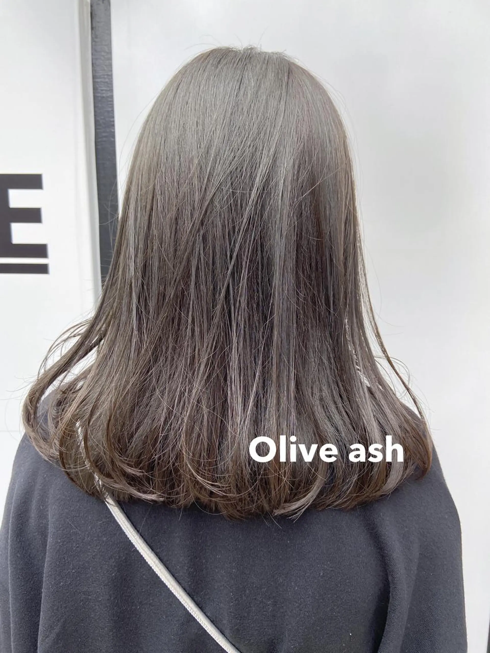 セミロング カラー ヘアアレンジ オリーブカラー カット ヘアカラー トリートメント ヘアセット レイヤーカット指名 No.1💖マユカのヘアスタイル