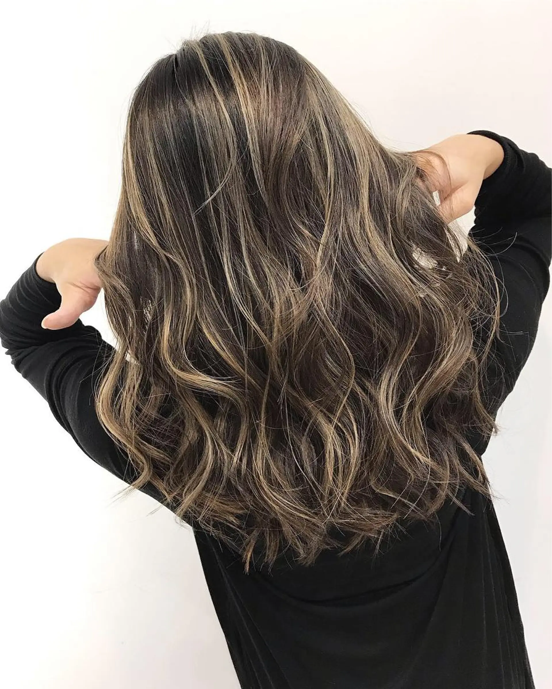 ロング カラー ハイライトカラー ハイライト カット ヘアカラー grow【グロウ】恵比寿所属・奥野 貴史　代表　レイヤーのヘアスタイル