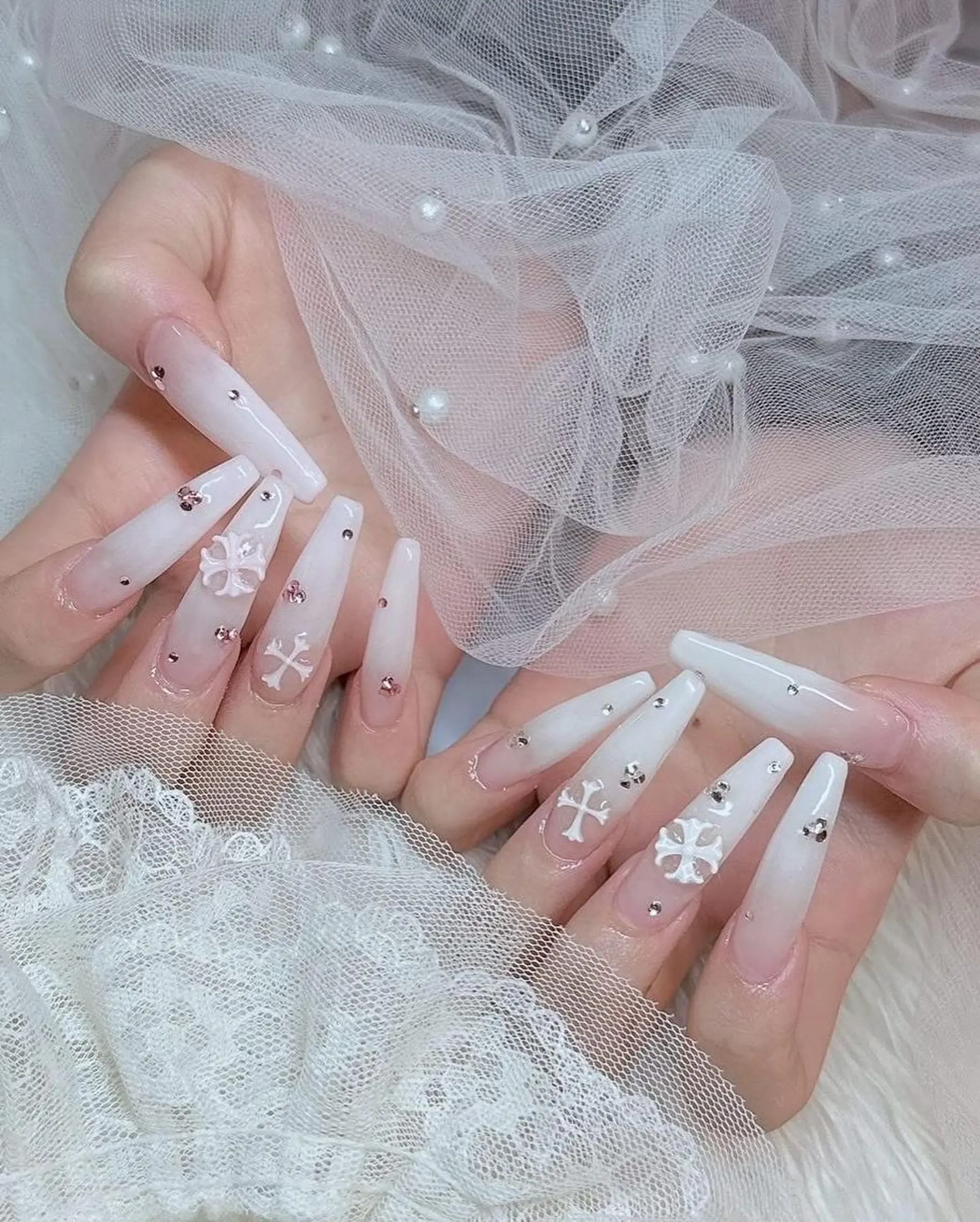 ネイル 長さ出し フレンチネイル グラデーション 卒業式 マグネットネイル ハンドネイル MIHANA YUKIのネイルデザイン