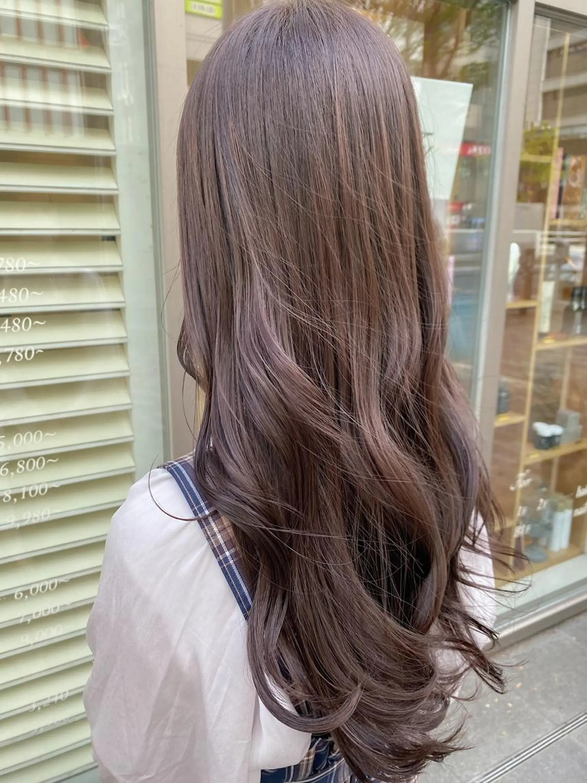 ロング カラー ベージュカラー 透明感カラー ラベンダーカラー ラベンダーベージュ 🧸にしかた ちひろ🧸 / 渋谷のヘアスタイル