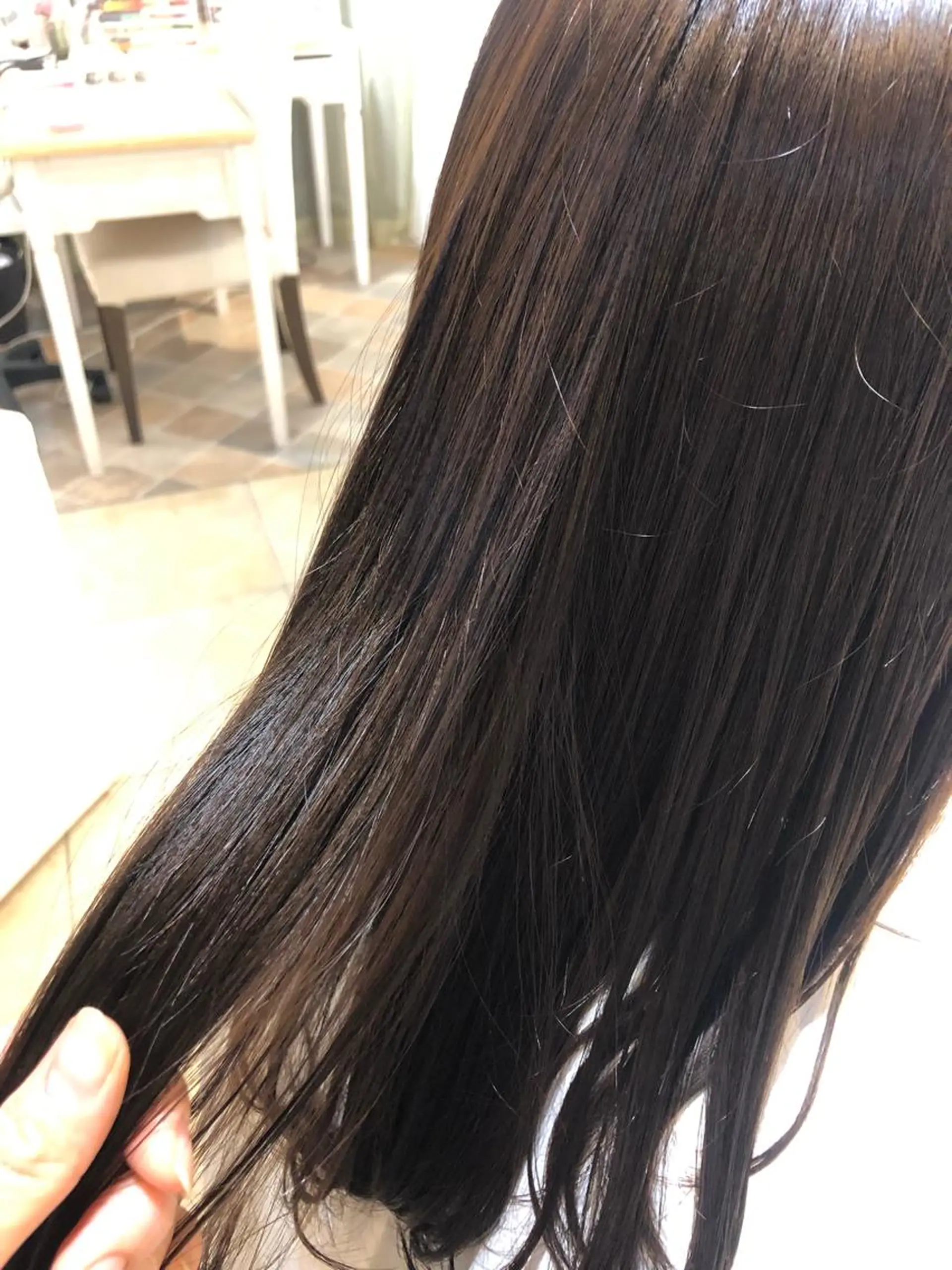 セミロング カラー ヘアカラー トリートメント ニイムラ ミキのヘアスタイル
