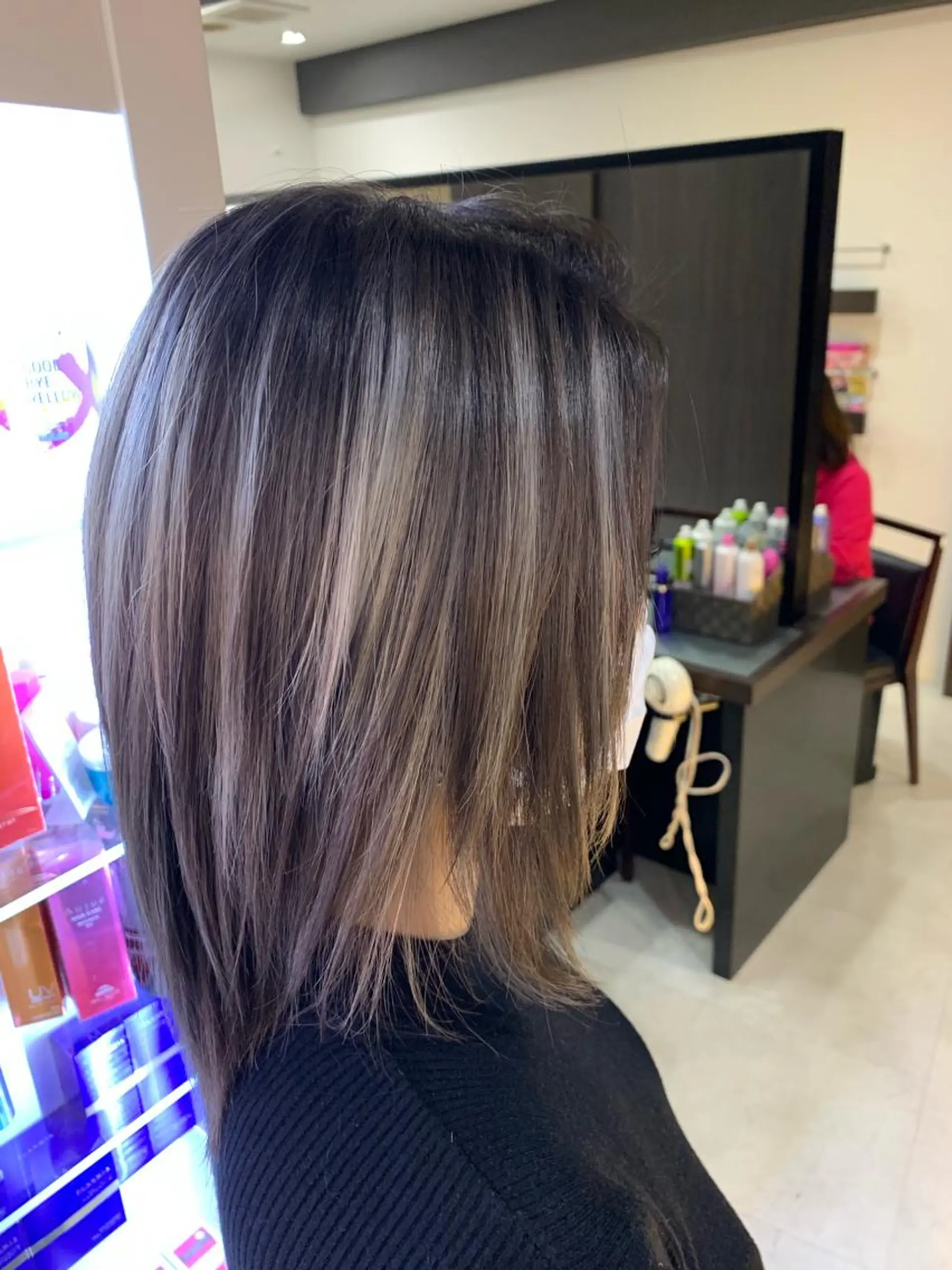 ミディアム カラー ハイライトカラー ハイライト ヘアカラー トリートメント ✂️大門 巧✂️ LAFF難波店のヘアスタイル