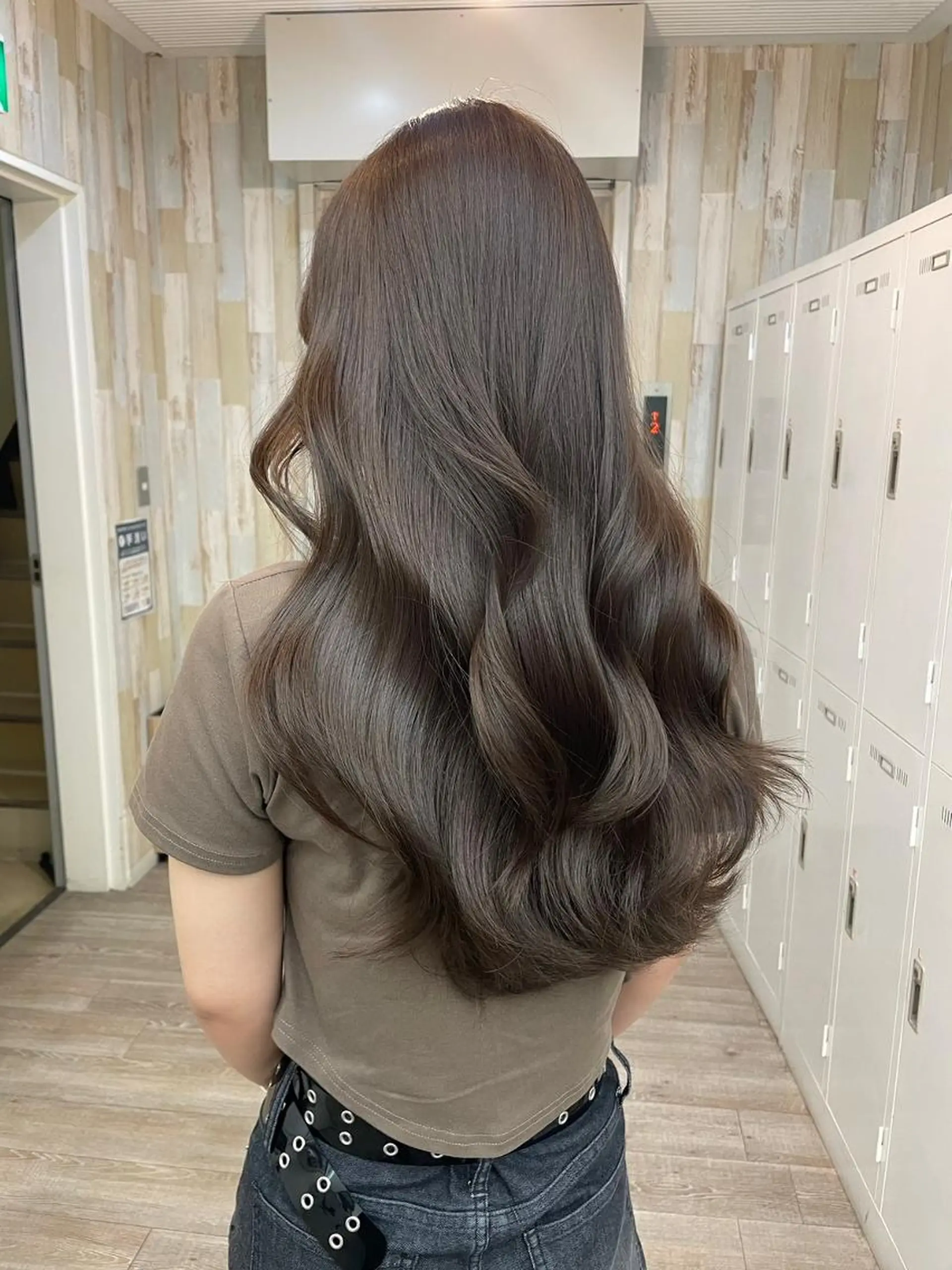 ロング カラー アディクシーカラー アッシュ バレイヤージュ ミストバング ブリーチ カット ヘアカラー トリートメント N° anfeel 渋谷🪞🫧のヘアスタイル