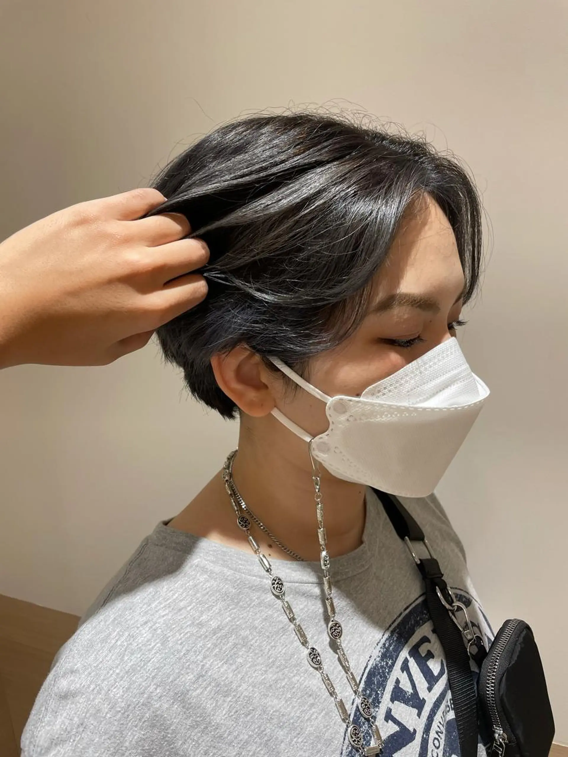 ショート カラー ハンサムショート アッシュ ブラウンカラー ケアカラー ピンクカラー カット ヘアカラー GO TODAY SHAiRE SALON所属・天野 瑠真のヘアスタイル