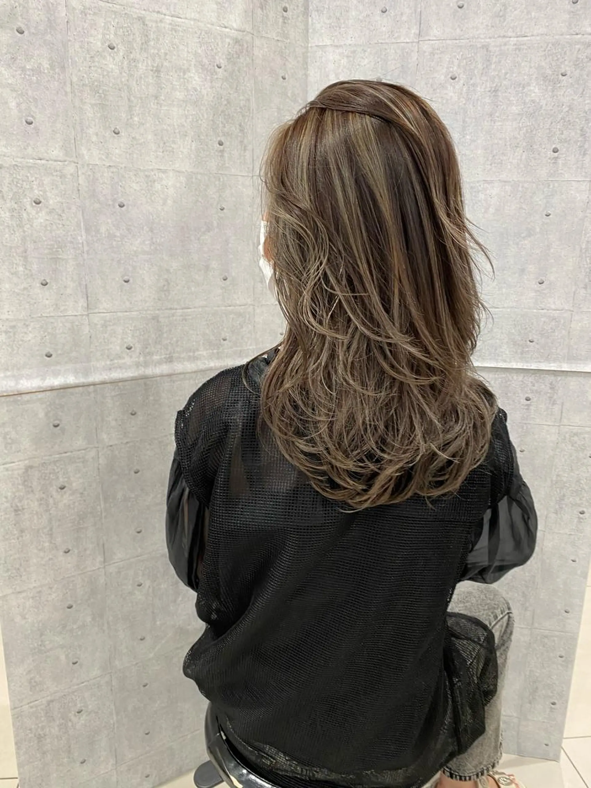 ロング ハイライト 🍀透明感抜群🍀/ ハイトーンカラーのヘアスタイル