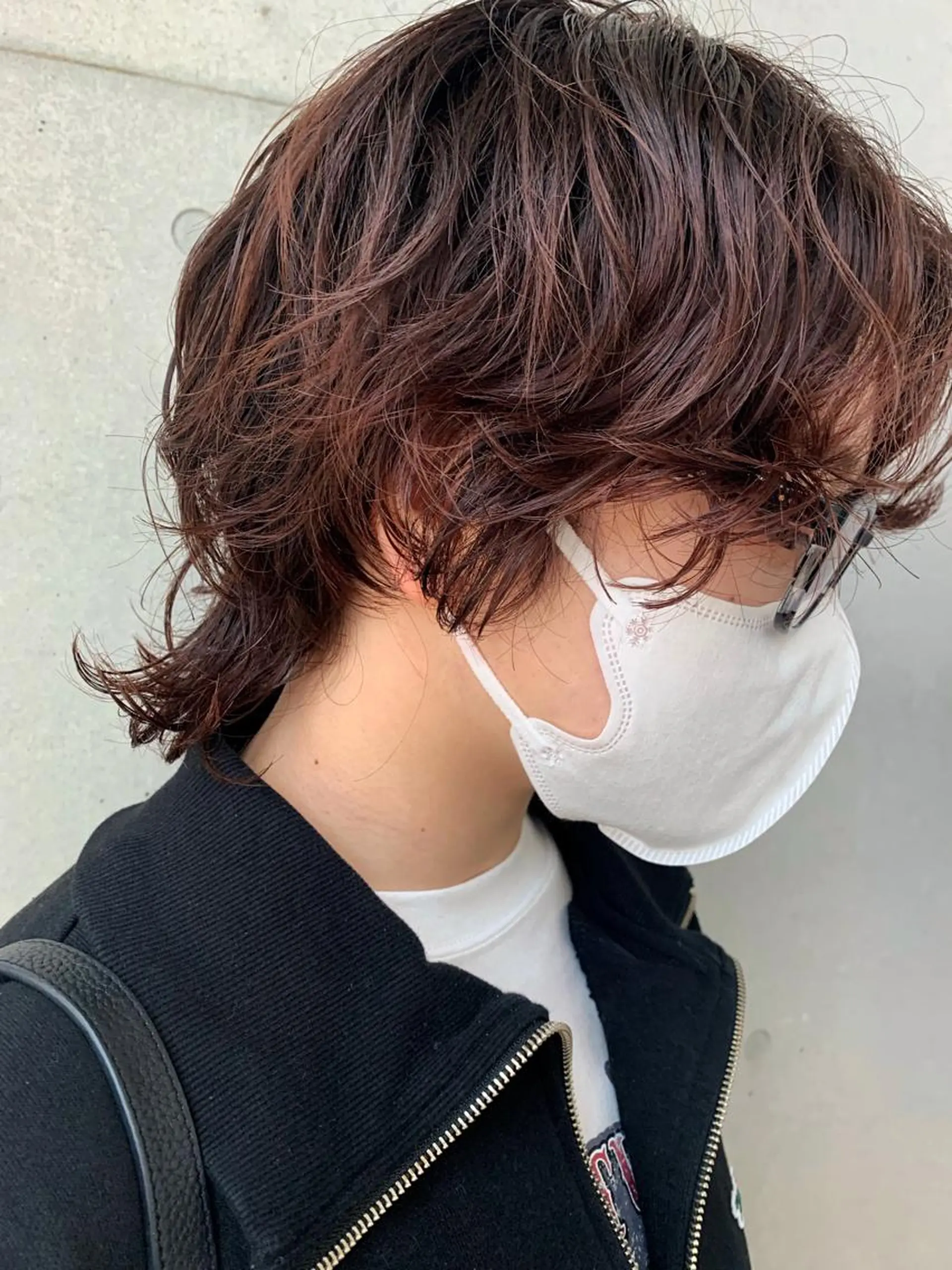ミディアム パーマ カット パーマ ブリーチなしWカラー /地毛風/小林凪沙のヘアスタイル