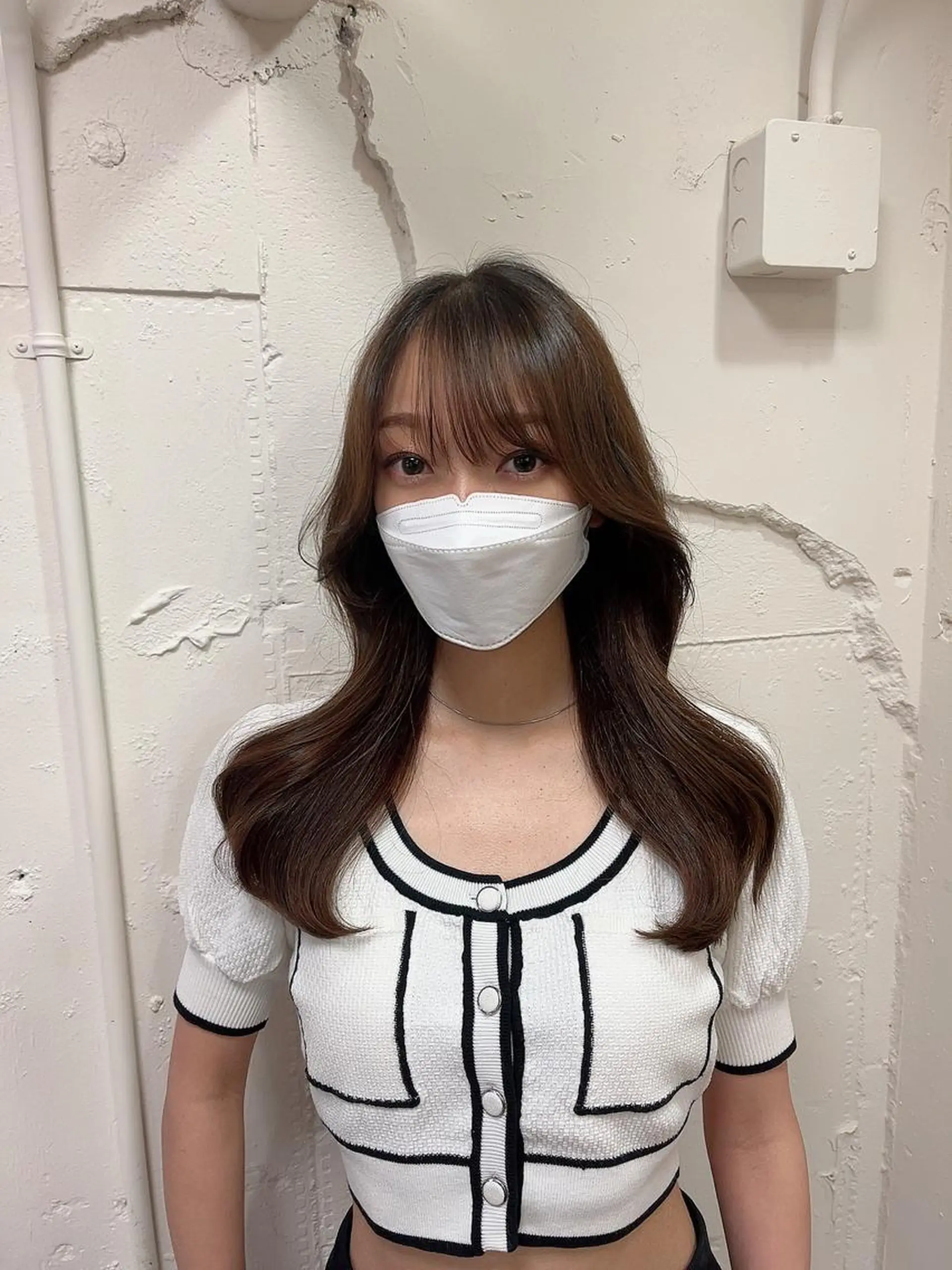 セミロング くびれヘア uni原宿所属・韓国ヘア レイヤーカットのヘアスタイル