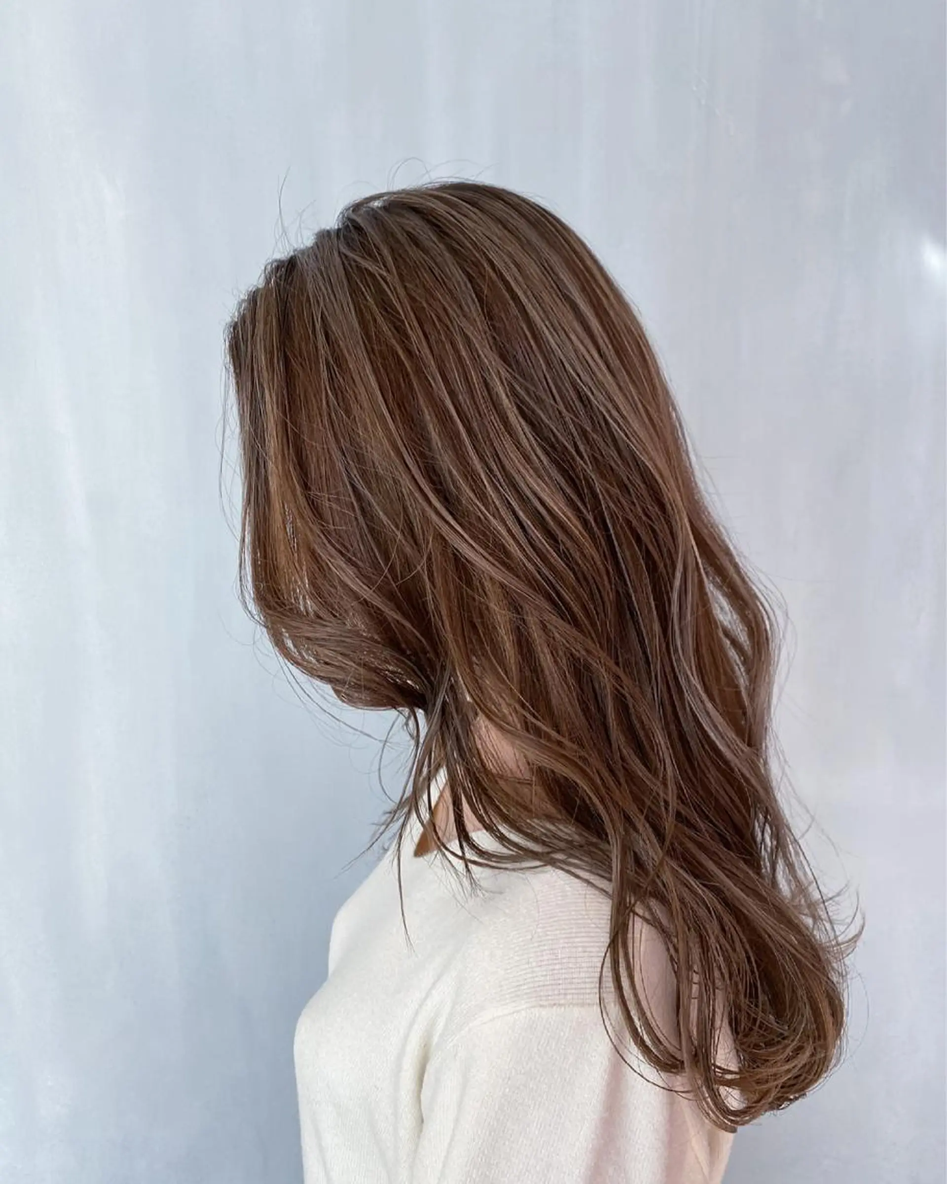 ロング カラー ハイライトカラー ハイライト カット ヘアカラー トリートメント オーストヘアージジ所属・TAI透明カラー 柔らかい縮毛矯正のヘアスタイル
