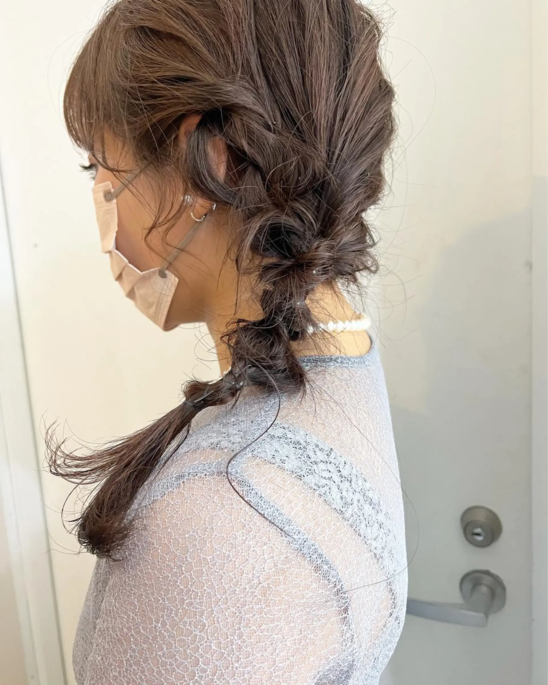 セミロング カラー ヘアアレンジ ヘアセット ツキノキ ミナのヘアスタイル