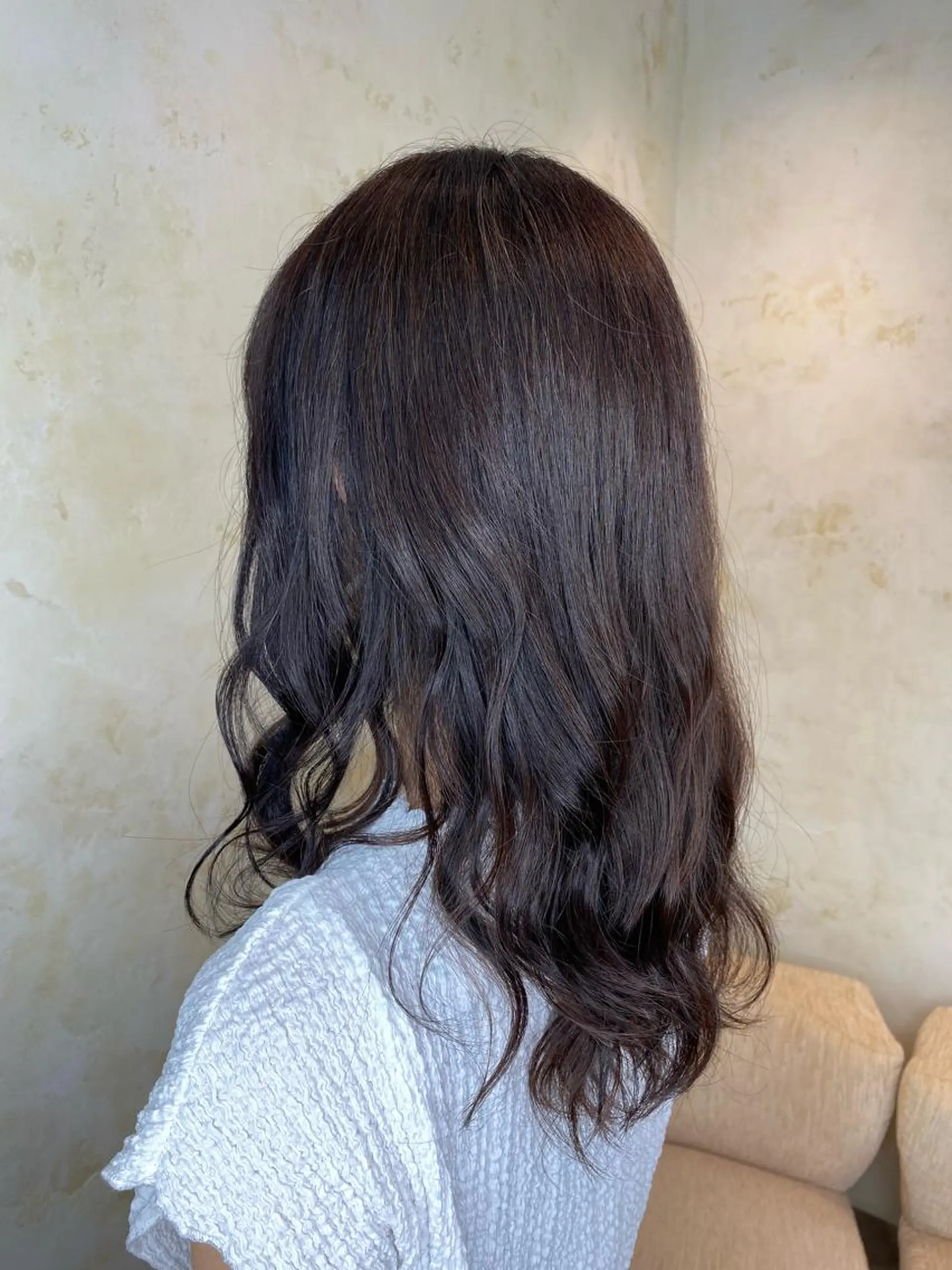 セミロング カット ヘアカラー 宮川 愛美のヘアスタイル