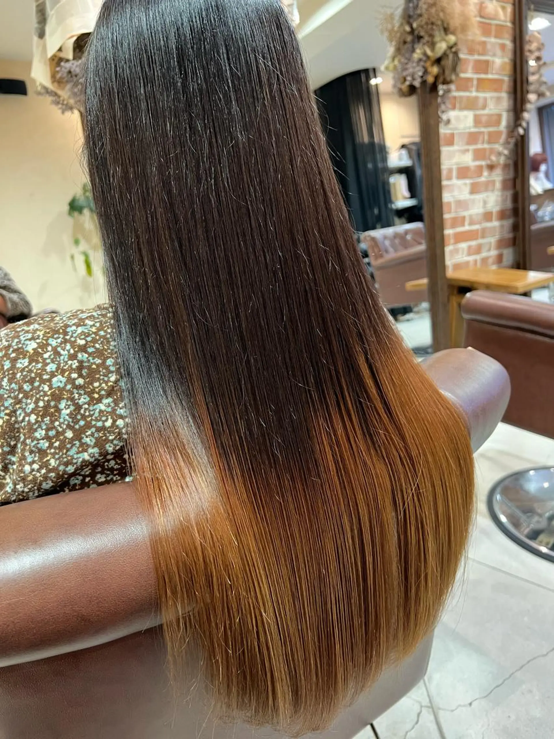 ロング トリートメント カット トリートメント ✨ミニモ限定価格◎ ブリーチ無しカラーのヘアスタイル