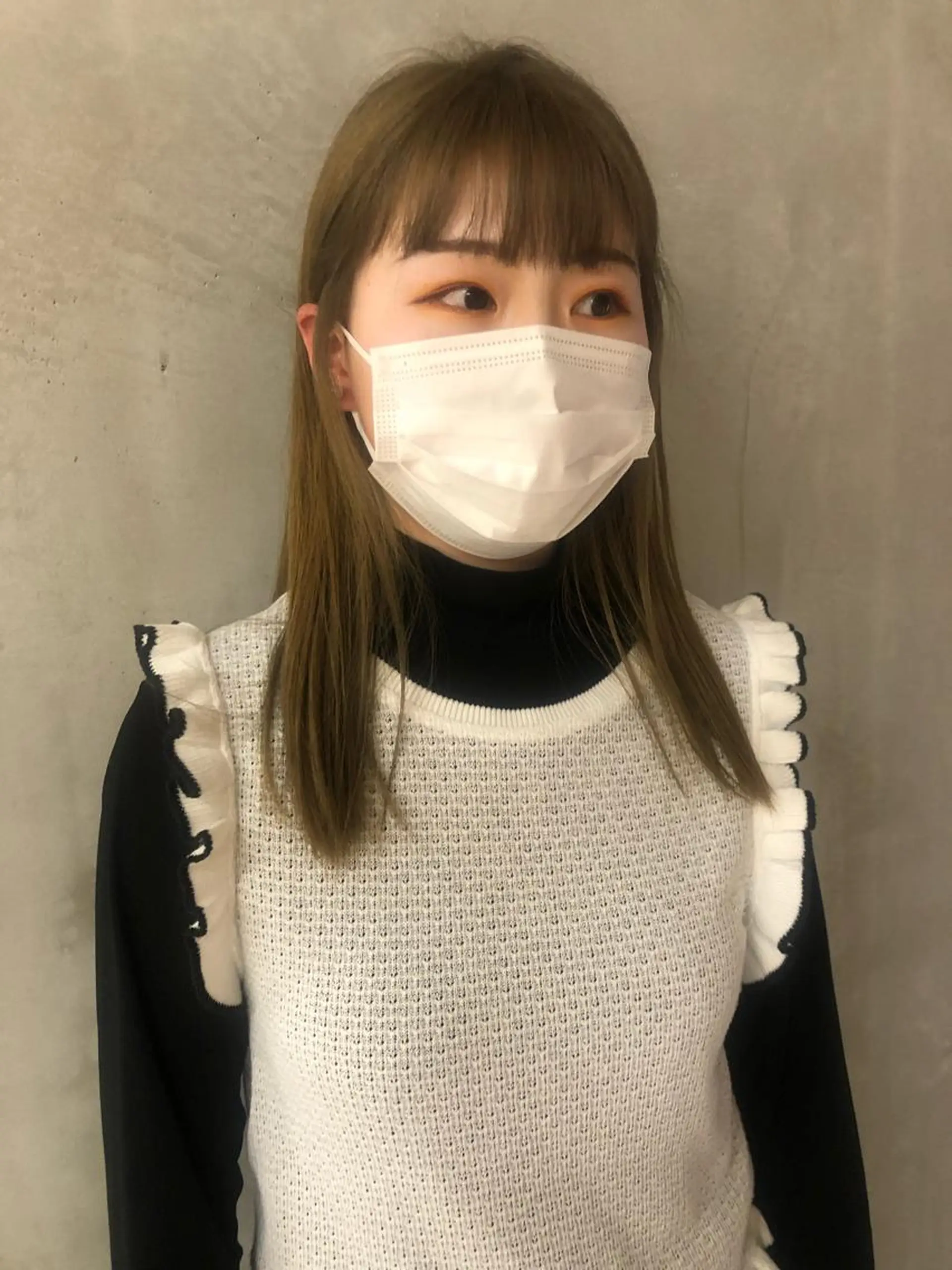 セミロング カラー ベージュカラー 古屋 花織のヘアスタイル