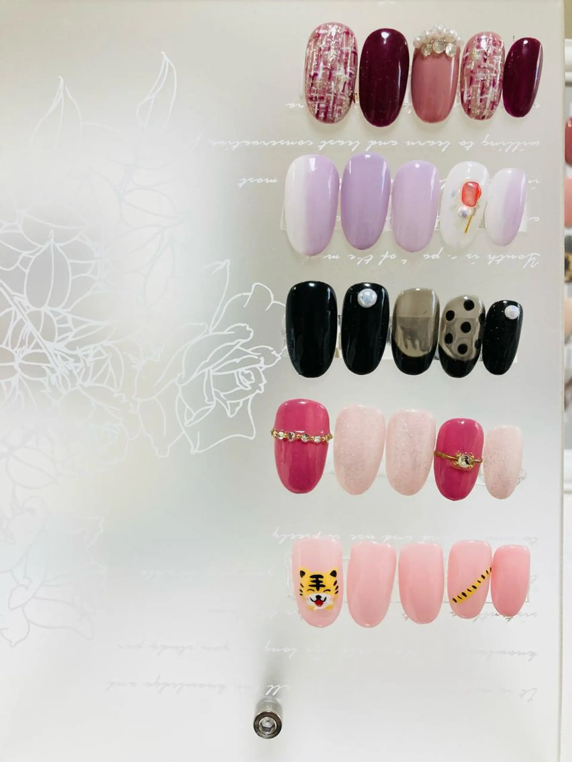 ネイル シンプルネイル ewt miniのマツエク・マツパデザイン