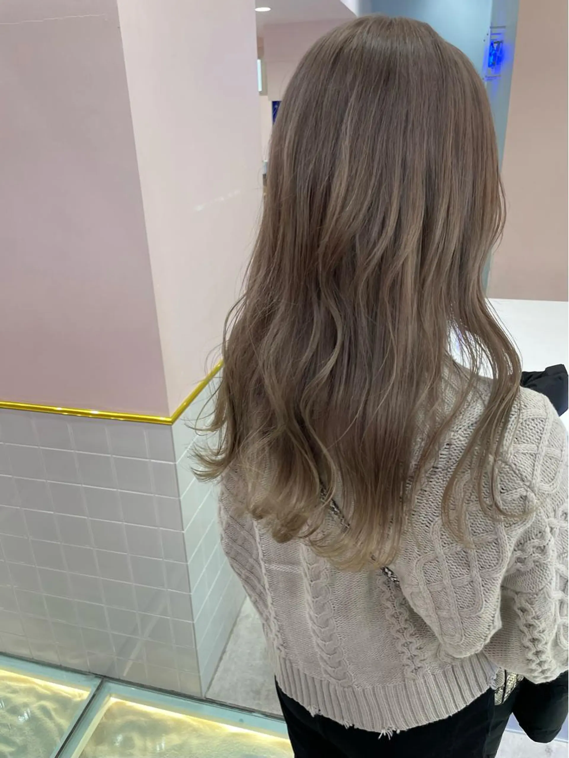 ミディアム カラー グレージュ ヘアカラー トリートメント ヘアセット lot横浜所属・🫧tatsuki 🫧“lot 横浜“のヘアスタイル