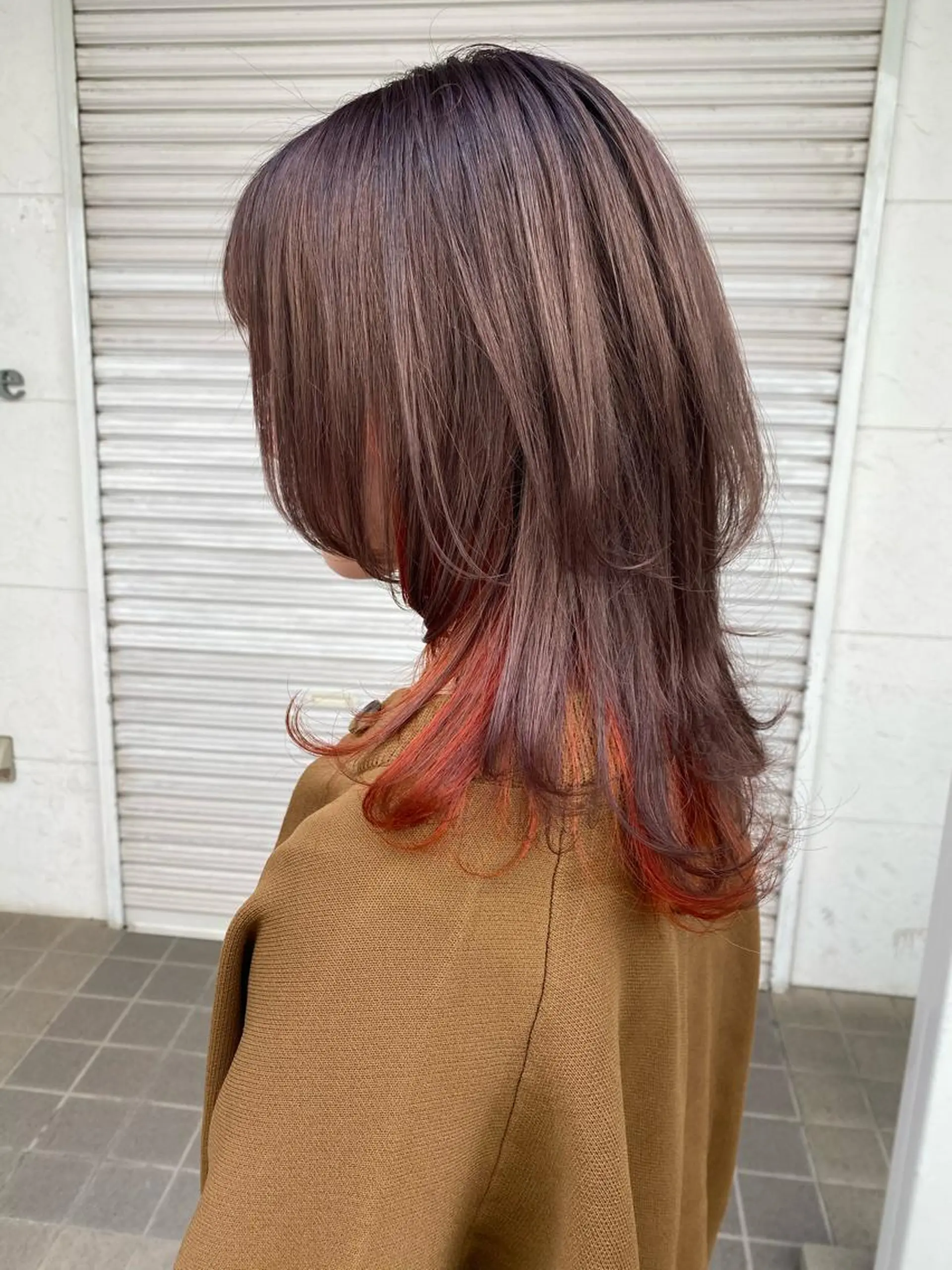 ミディアム カラー ヘアアレンジ オレンジ ウルフカット ヘアカラー lani 天神大名/ブリーチのヘアスタイル