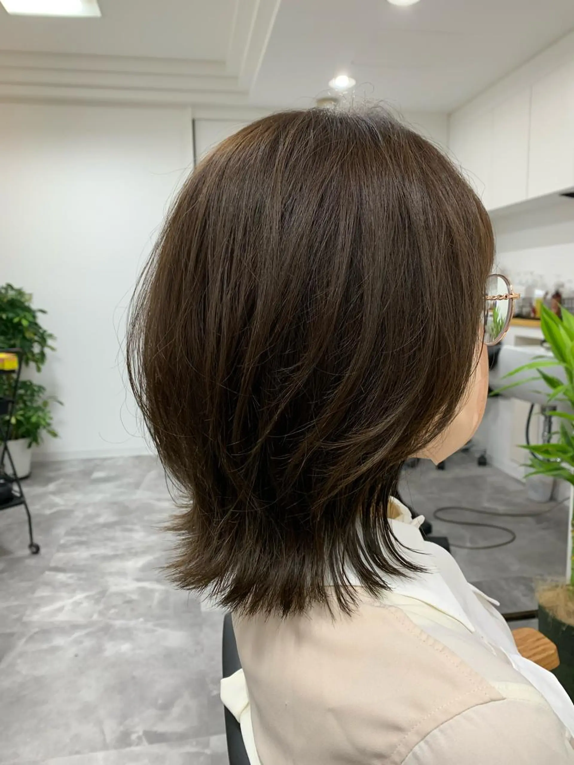 ミディアム カラー カット ヘアカラー 縮毛矯正 トリートメント グレージュ 小林　遼のヘアスタイル