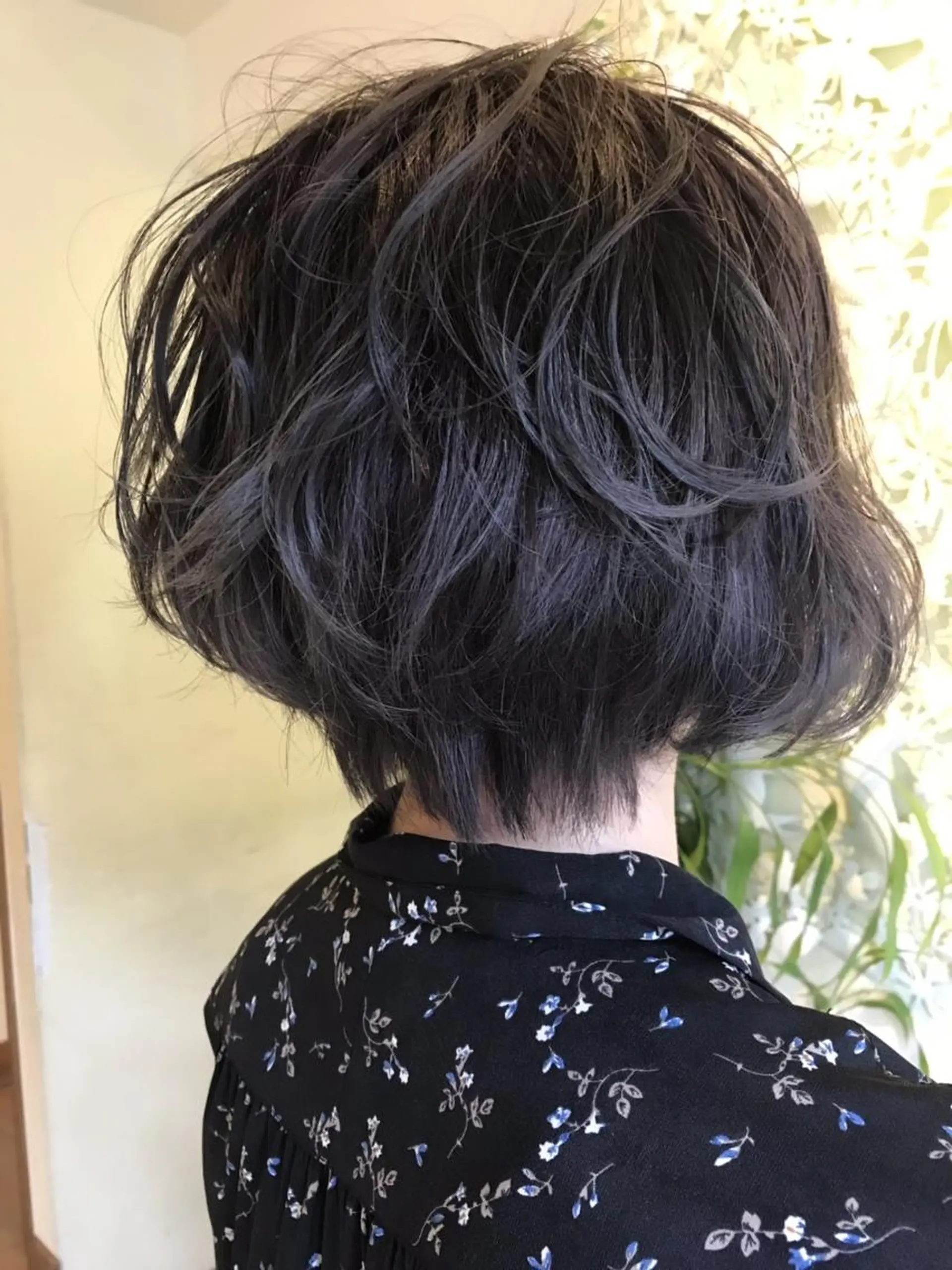 カラー ショート chill out 南塚口本店のヘアスタイル