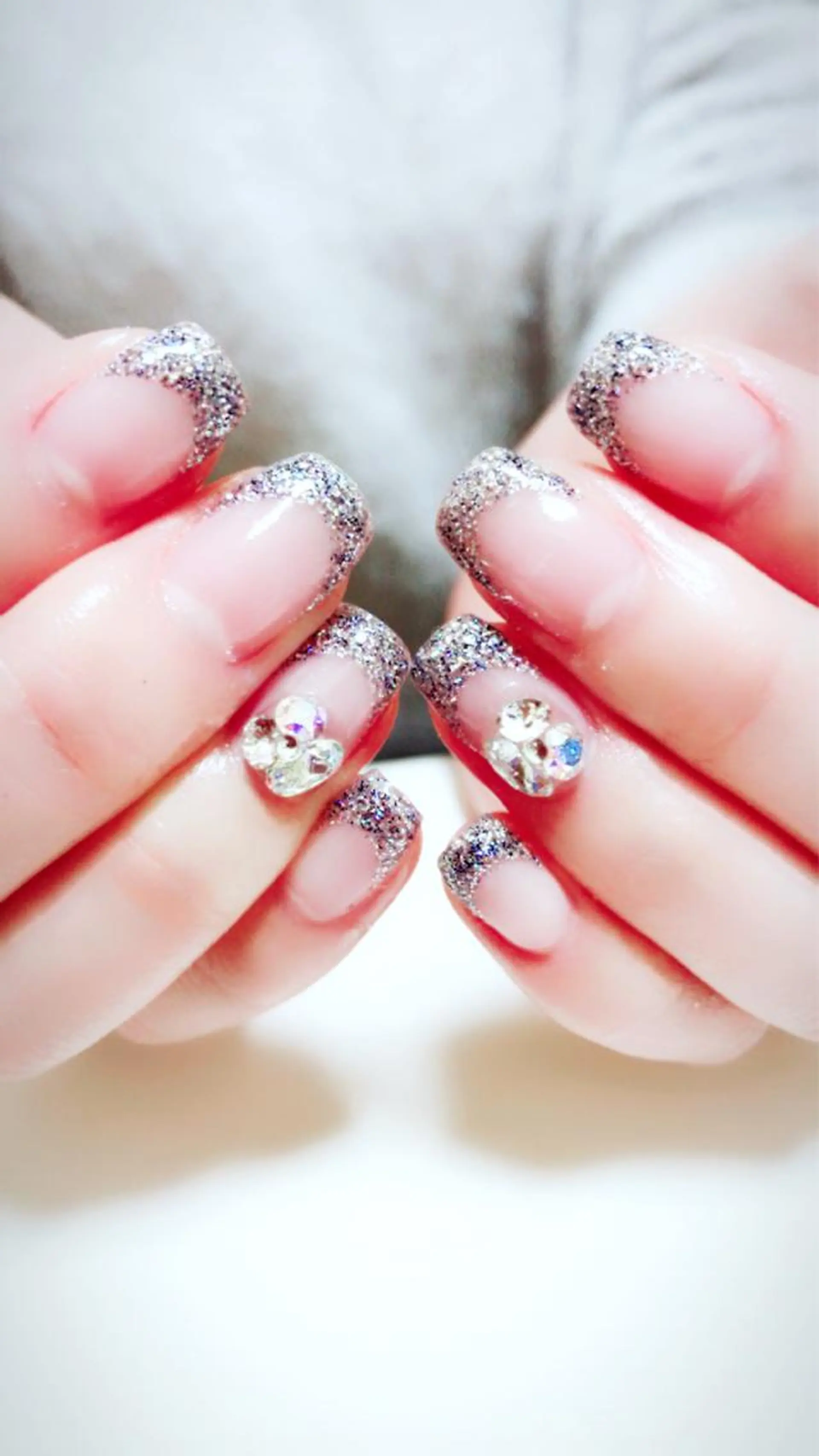 ネイル フレンチネイル ラメ(グリッター) ハンドネイル 木槿所属・吉冨 光恵のネイルデザイン