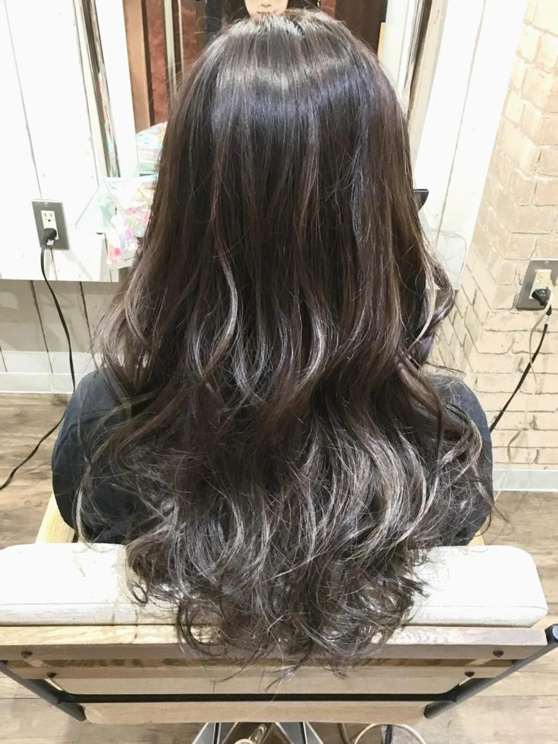 ロング カラー ヘアアレンジ MiU所属・韓国×髪質改善×美髪 縮毛矯正×レイヤーのヘアスタイル