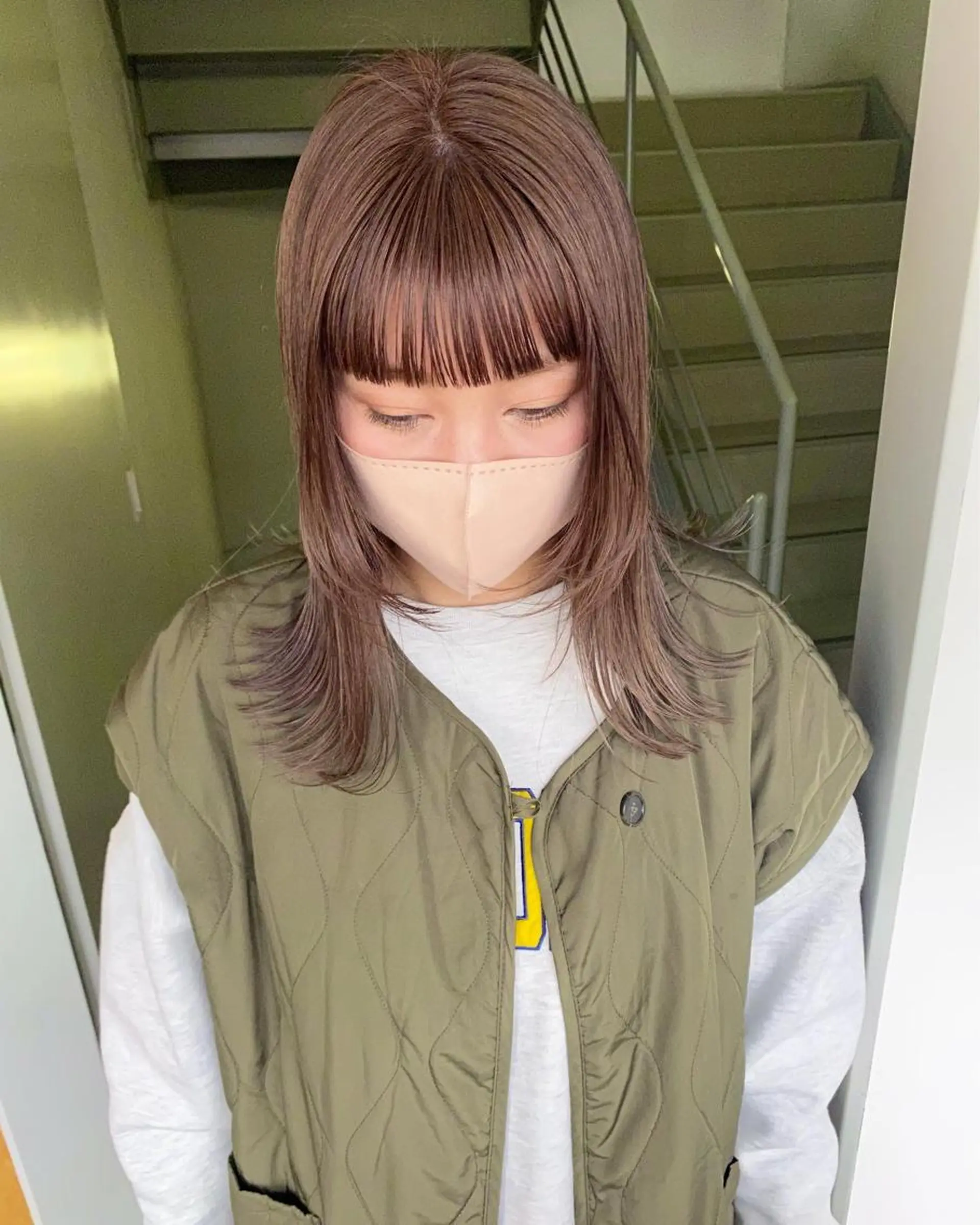 ミディアム カラー パーマ ヘアアレンジ ベージュカラー ブリーチ ラベンダーカラー 顔まわりレイヤー レイヤーカット 髪と音処　マトぺ所属・デザインカラー/ボブ ブリーチカラー/ユリのヘアスタイル