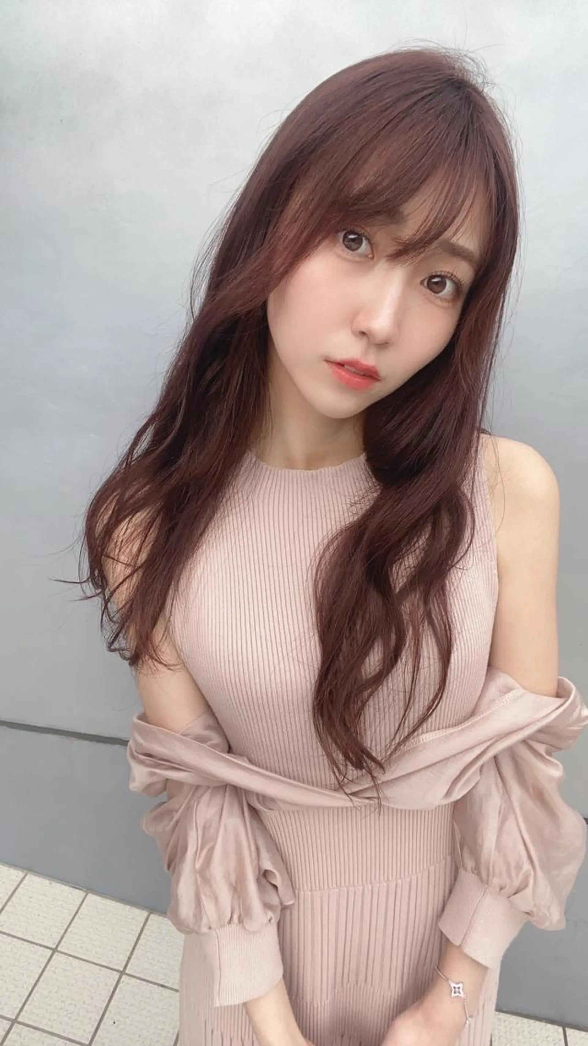 ロング カラー パーマ ヘアアレンジ メンズ キッズ ネイル マツエク・マツパ メンズハイトーン ベージュカラー ハイトーンカラー ピンクカラー ピンクベージュ Olive🫒／赤み 消し／透明感のその他イメージ