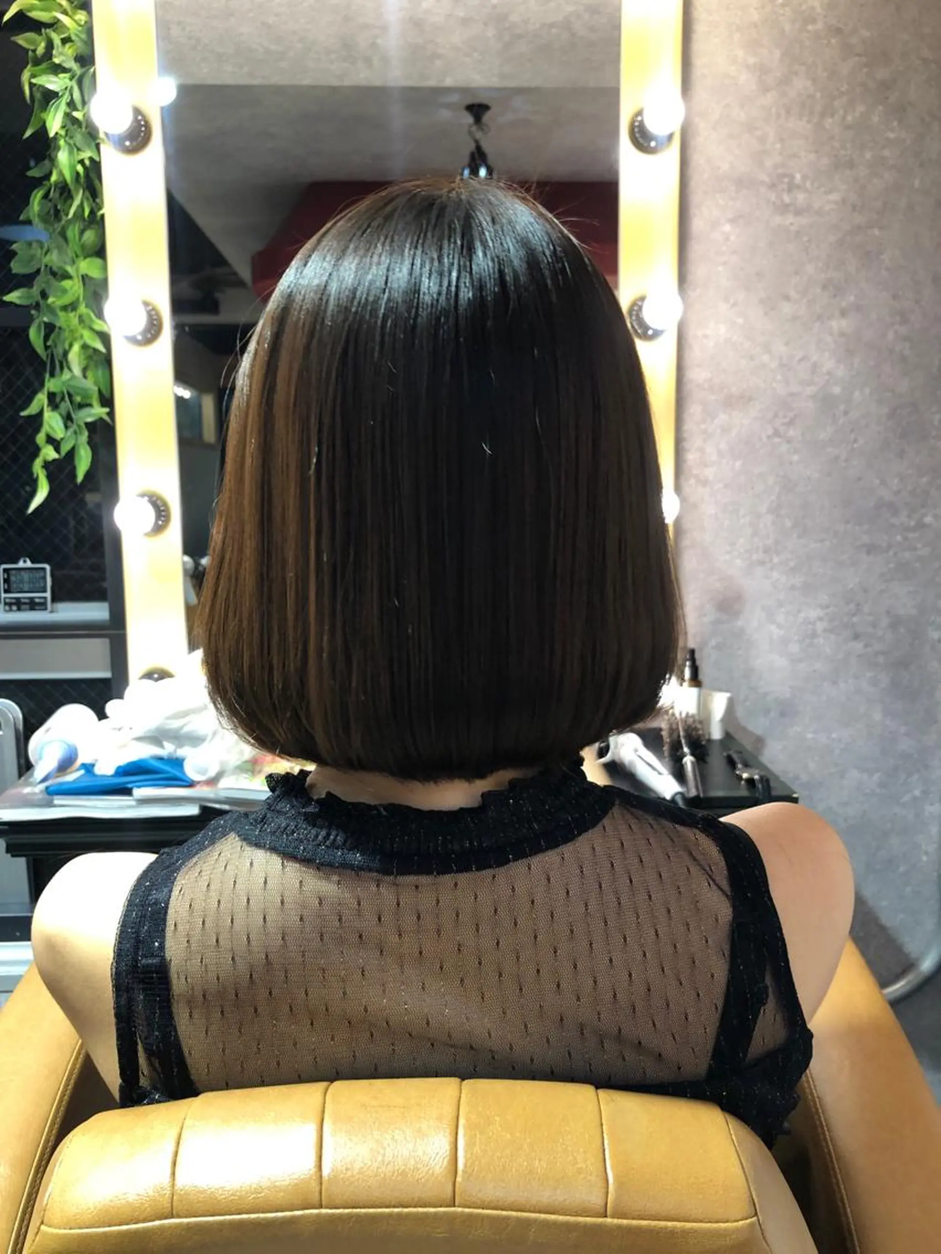 ショート パーマ ボブ 佐々木 シホミのヘアスタイル