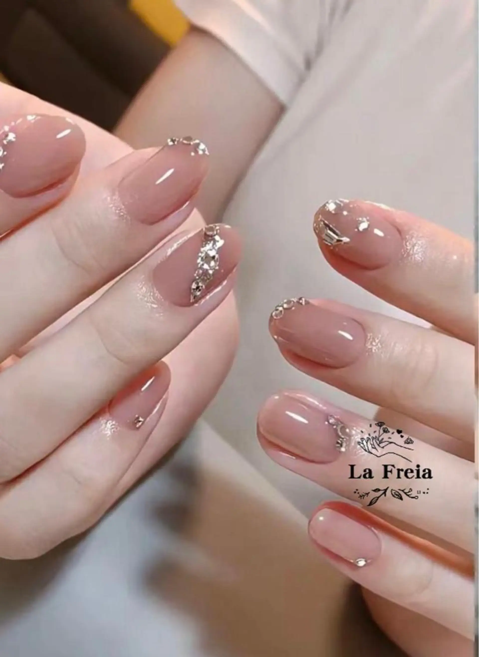 ネイル ハンドネイル ハンドケア 🤩 Yuliaユリアのネイルデザイン