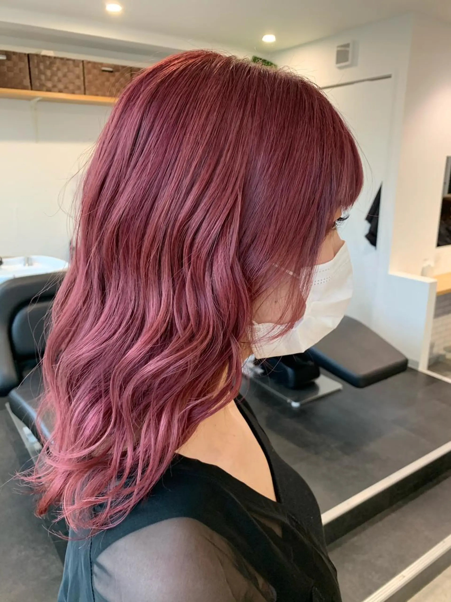 セミロング ヘアカラー 大人レイヤー ヨシミカズヤのヘアスタイル