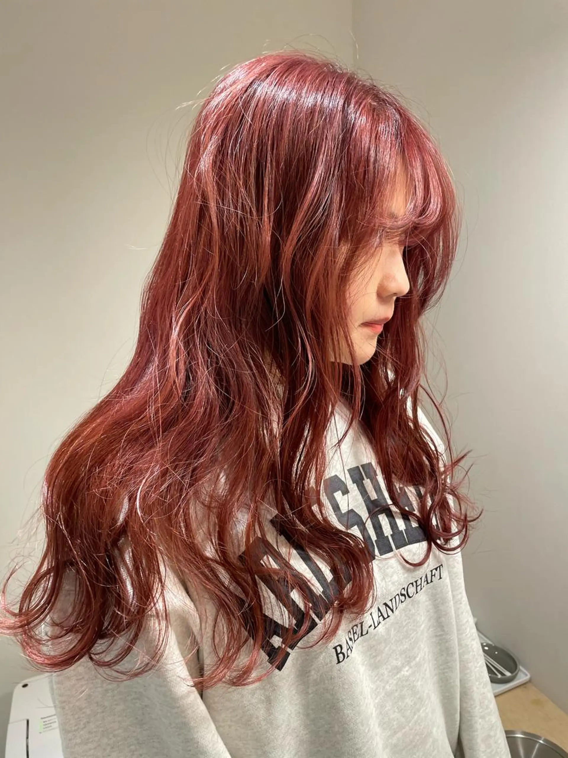 ロング カット トリートメント Qin share salon 原宿店所属・🫧艶ハイトーン 特化🫧ライヤのヘアスタイル