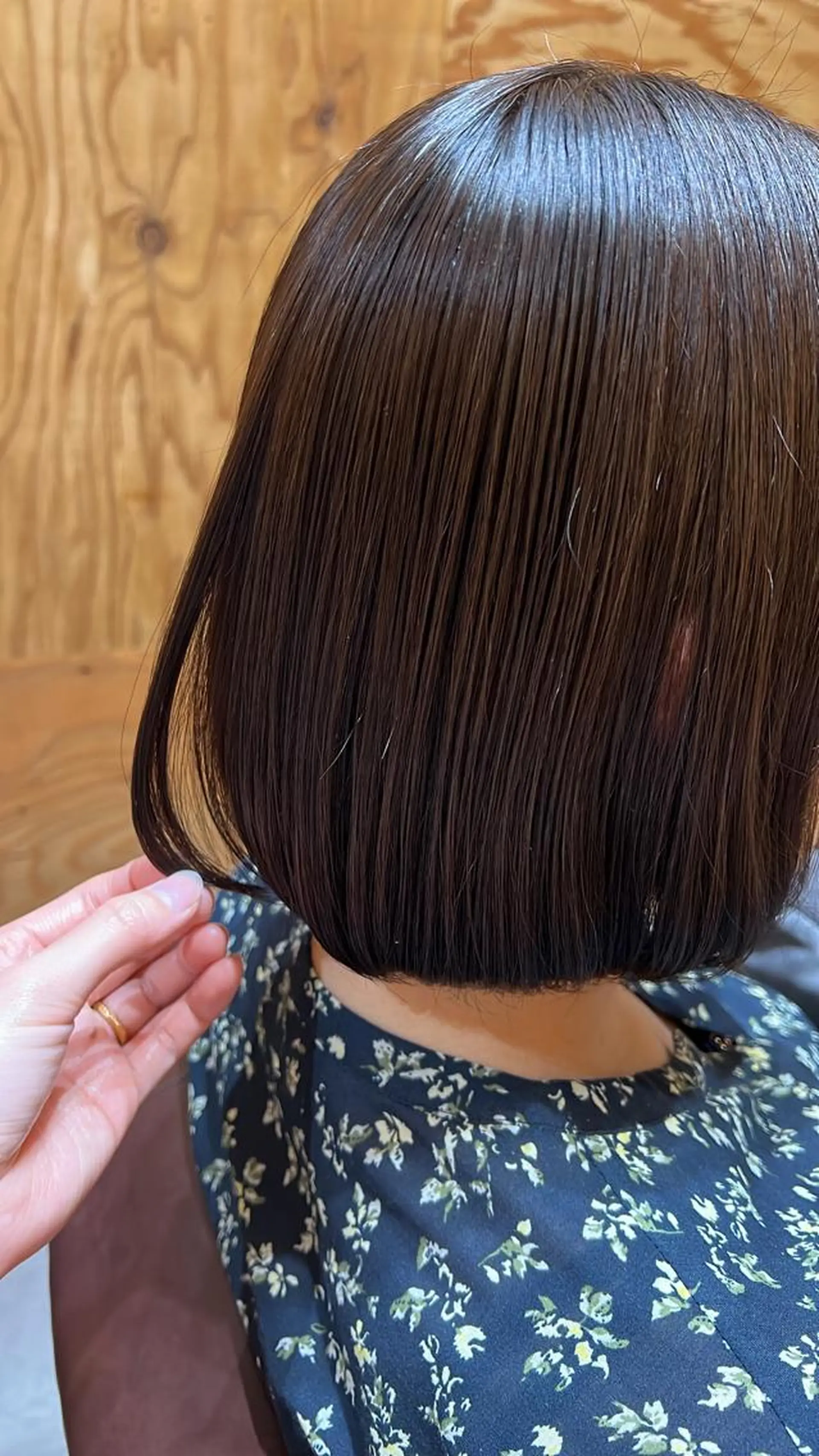 ショート カラー ブリーチ ケアブリーチ デザインカラー ダブルカラー イヤリングカラー カット トリートメント ROW町田🌹 大人可愛い/艶髪改善のヘアスタイル