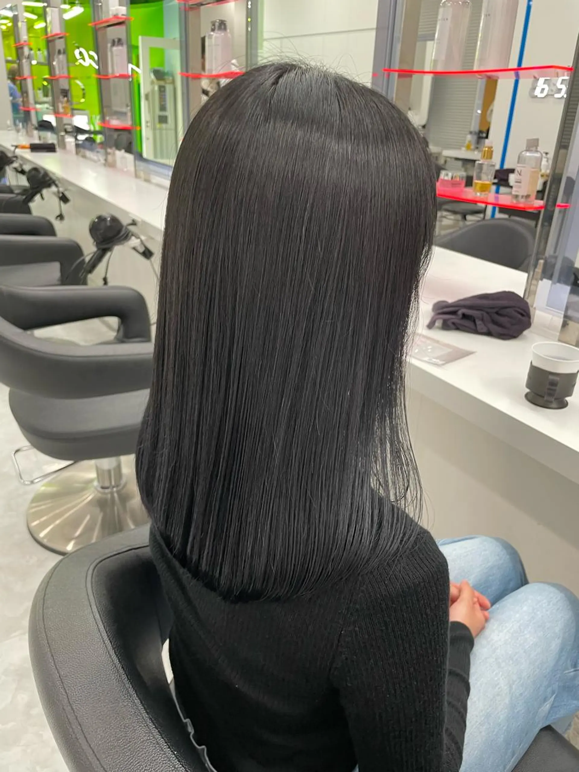 セミロング カラー NIKA所属・乾かすだけで美髪✨ 髪質改善専門/RYOのヘアスタイル