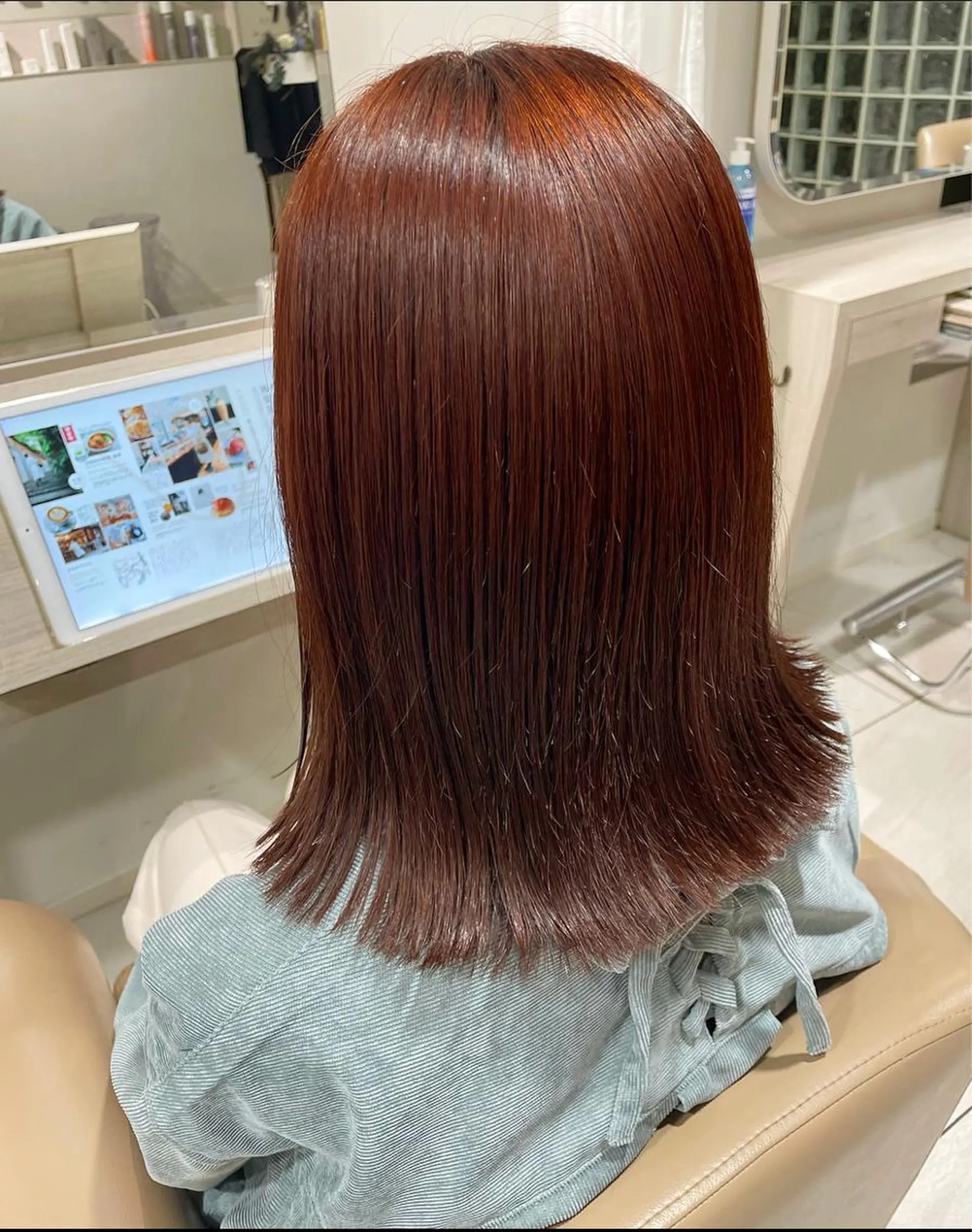 カラー ブリーチ オレンジ ピンクカラー Hair salon　Sui所属・コテ巻き風パーマ 暖色カラー/伊藤菜月のヘアスタイル